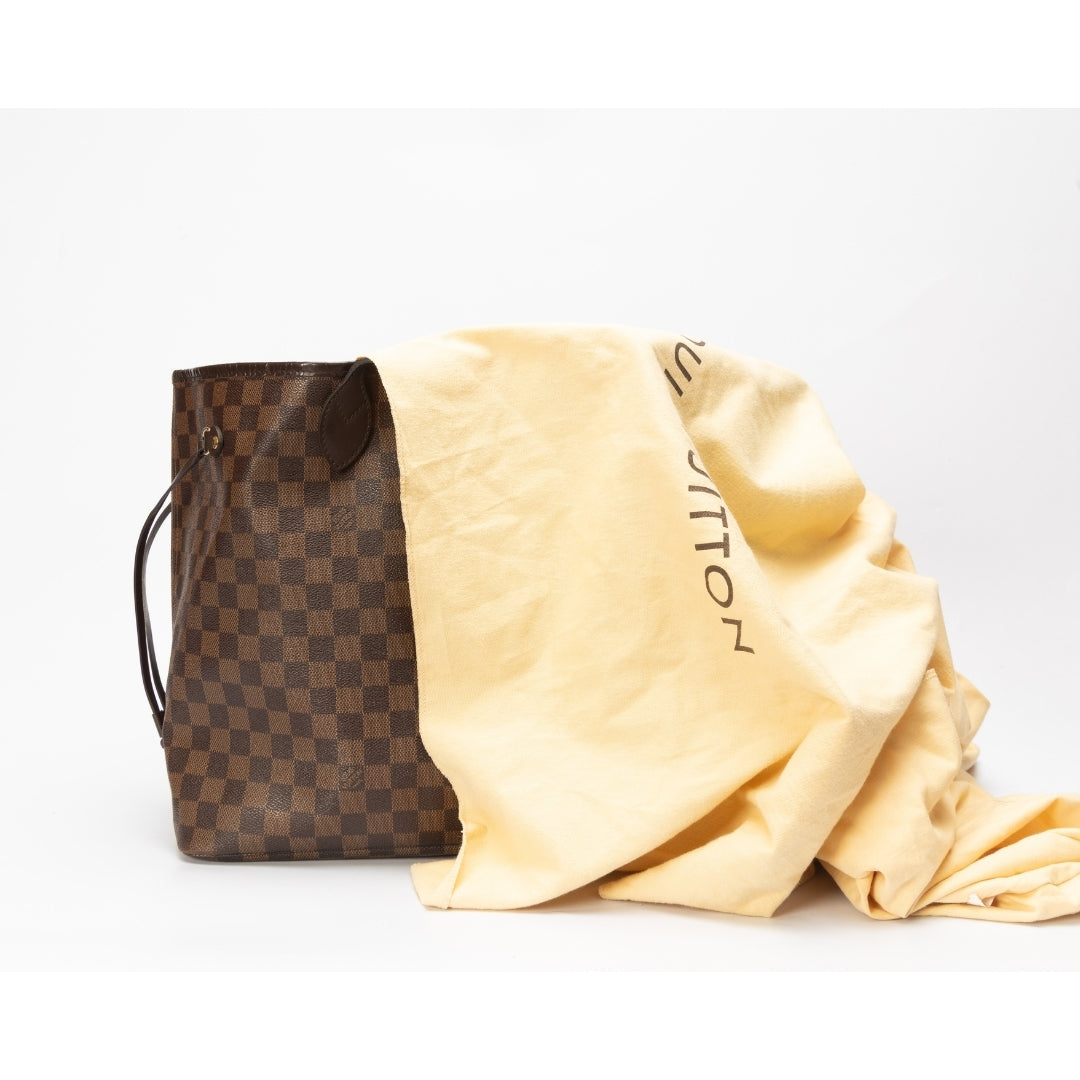 Louis Vuitton Monogram Neverfull MM tote bag