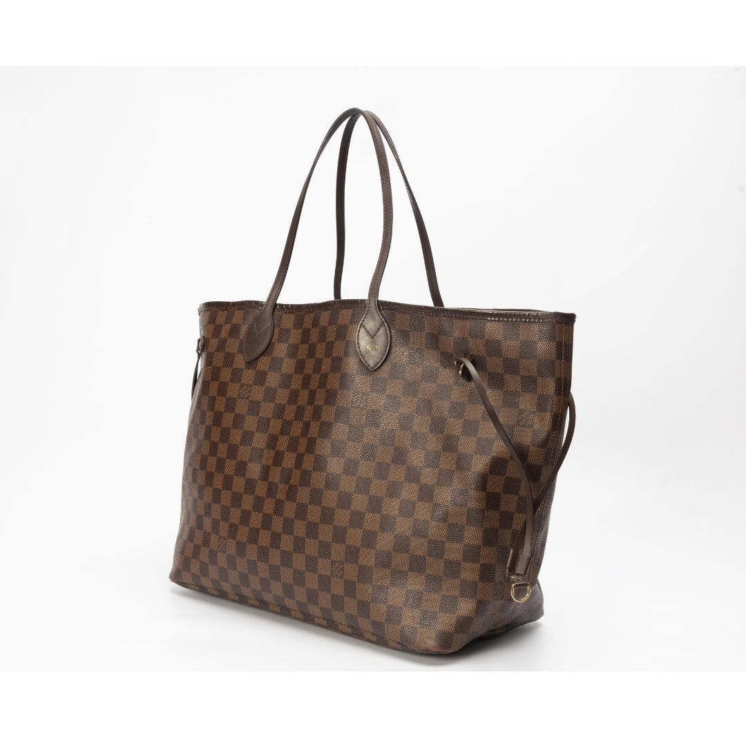 Louis Vuitton Monogram Neverfull MM tote bag
