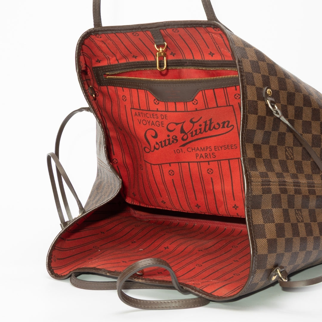 Louis Vuitton Monogram Neverfull MM tote bag