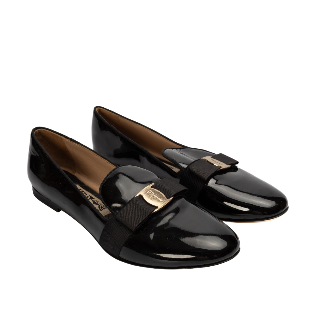 Salvatore Ferragamo Black Vara Bow Loafers