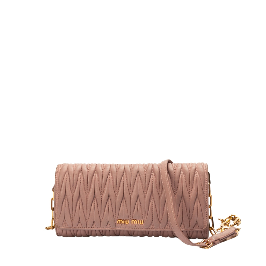【MIU MIU】MATERASSE CLUTCH Miu Miu Black Matelasse Clutch on Strap (GHW) – VintageSac