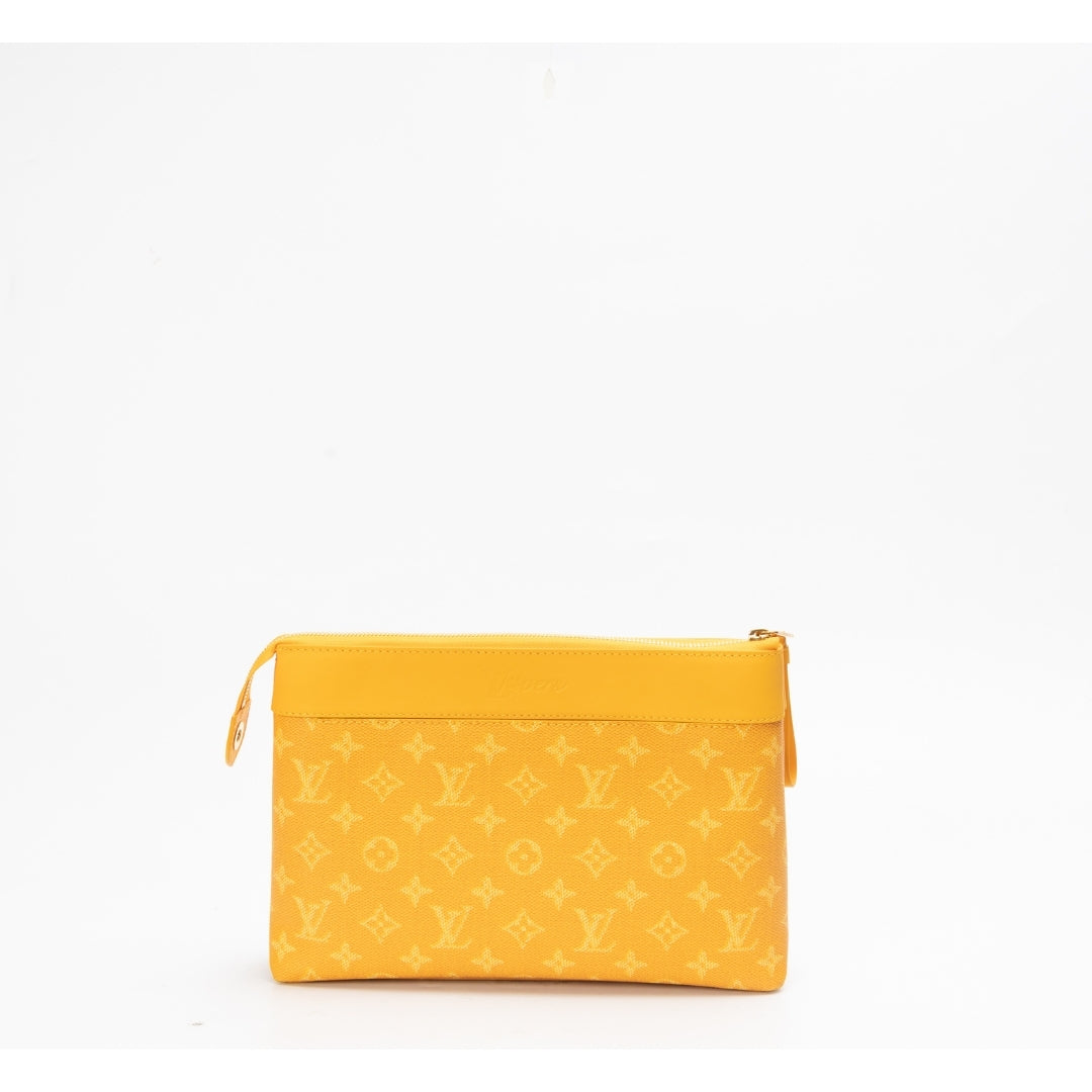 Louis Vuitton Pochette Voyage Souple Pouch