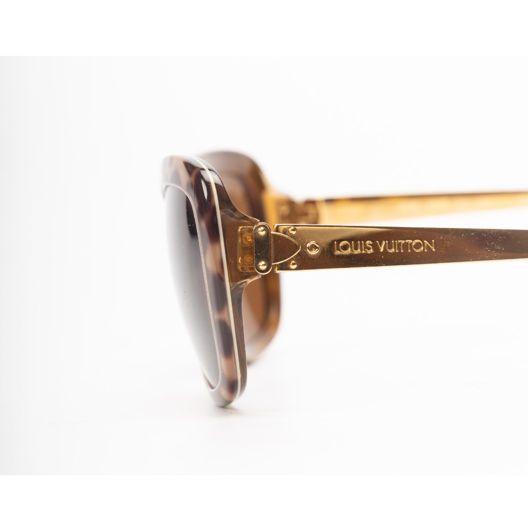 Louis Vuitton Petit Soupcon Carre Oversize Sunglasses