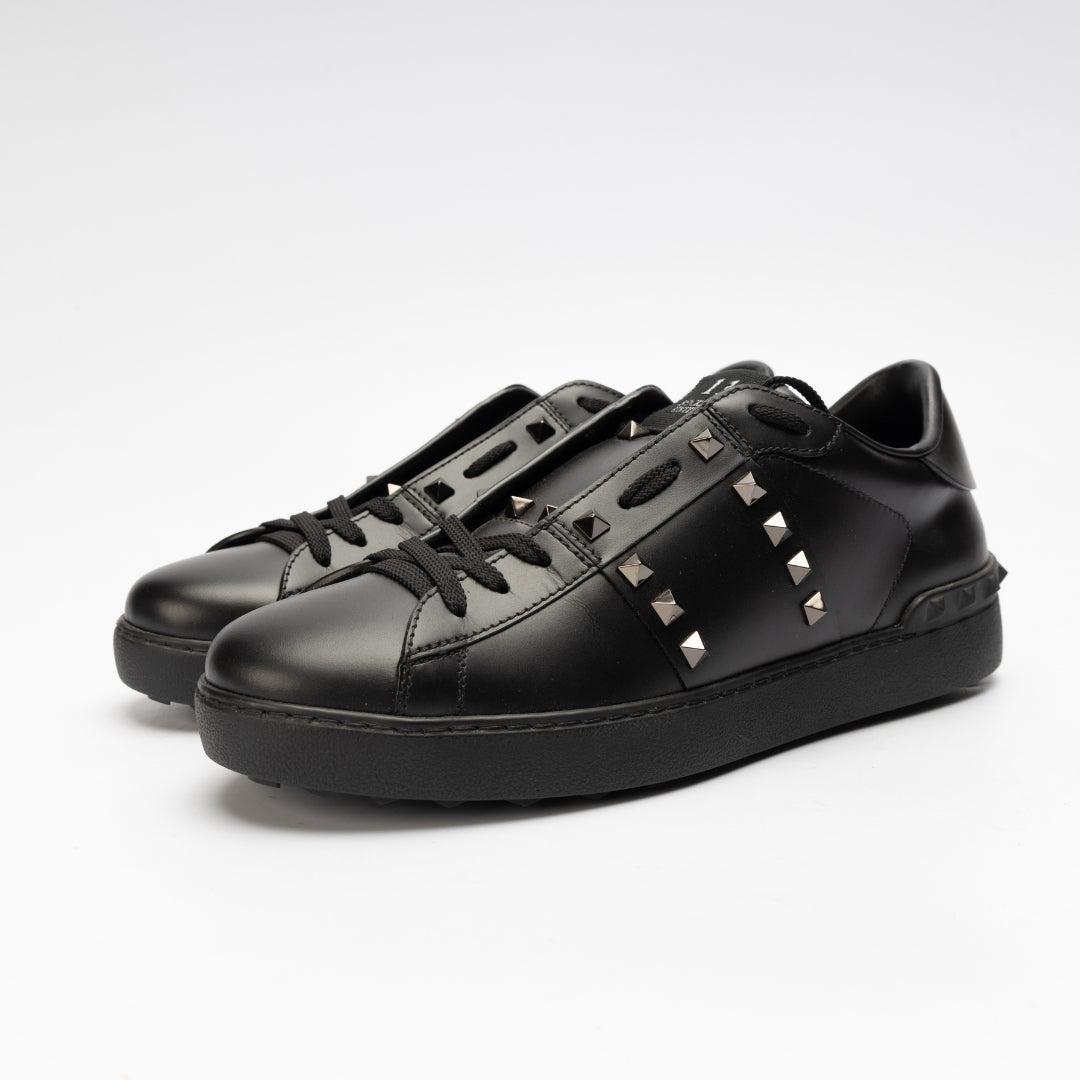Valentino Black Leather Rockstud Low Top Sneakers