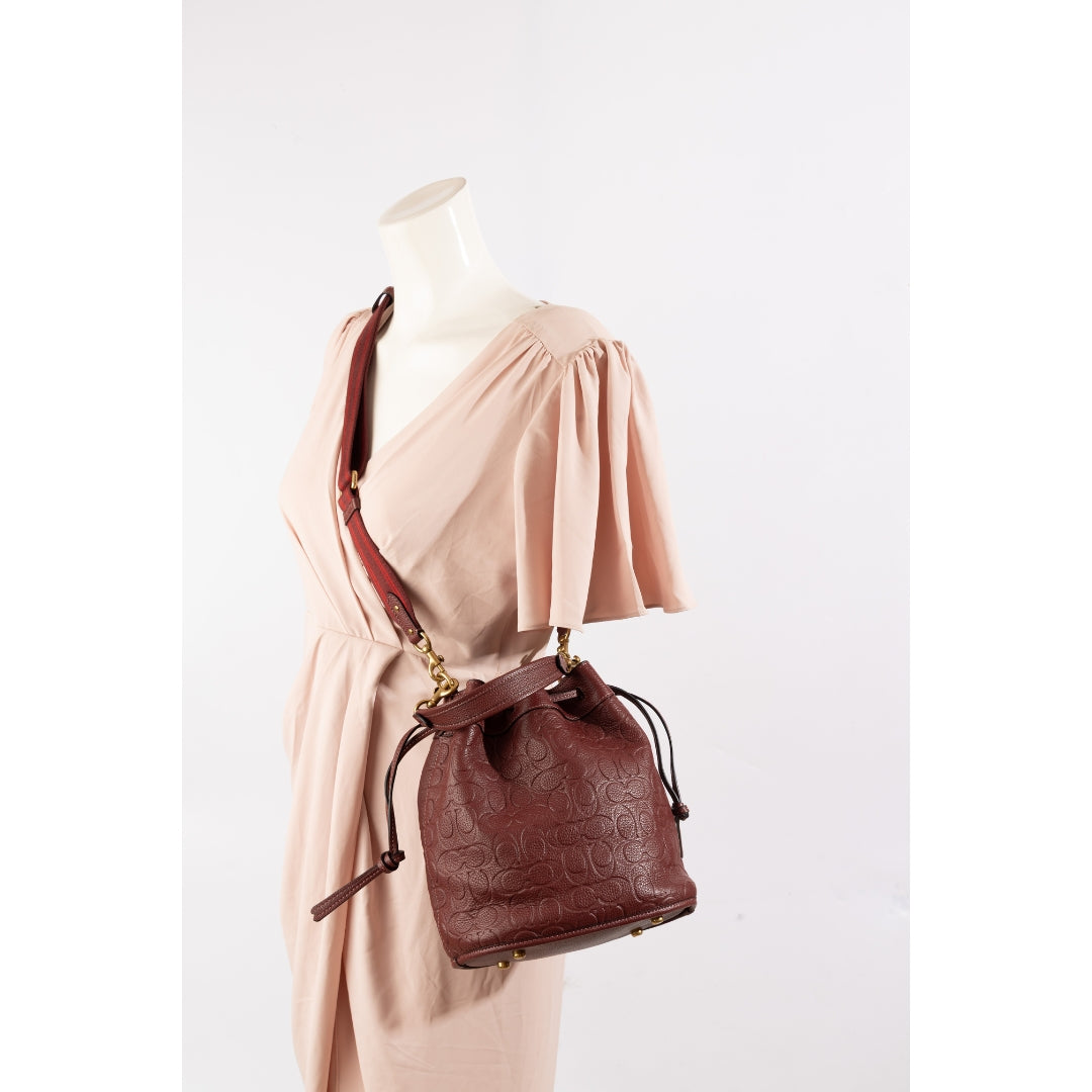 Coach Field Bucket Bag in Signature Leather