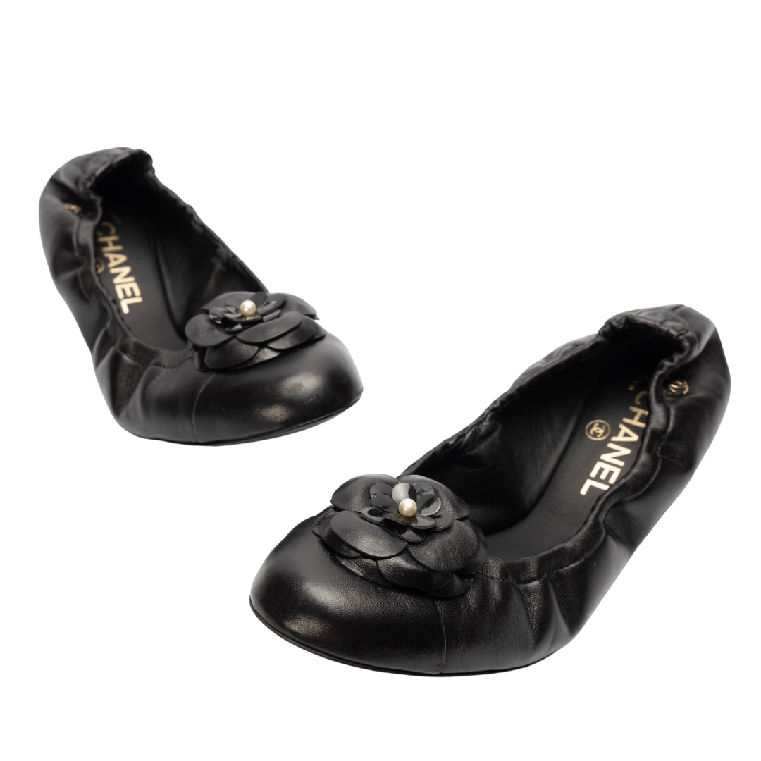 Chanel Black Leather Camellia Ballet Flats