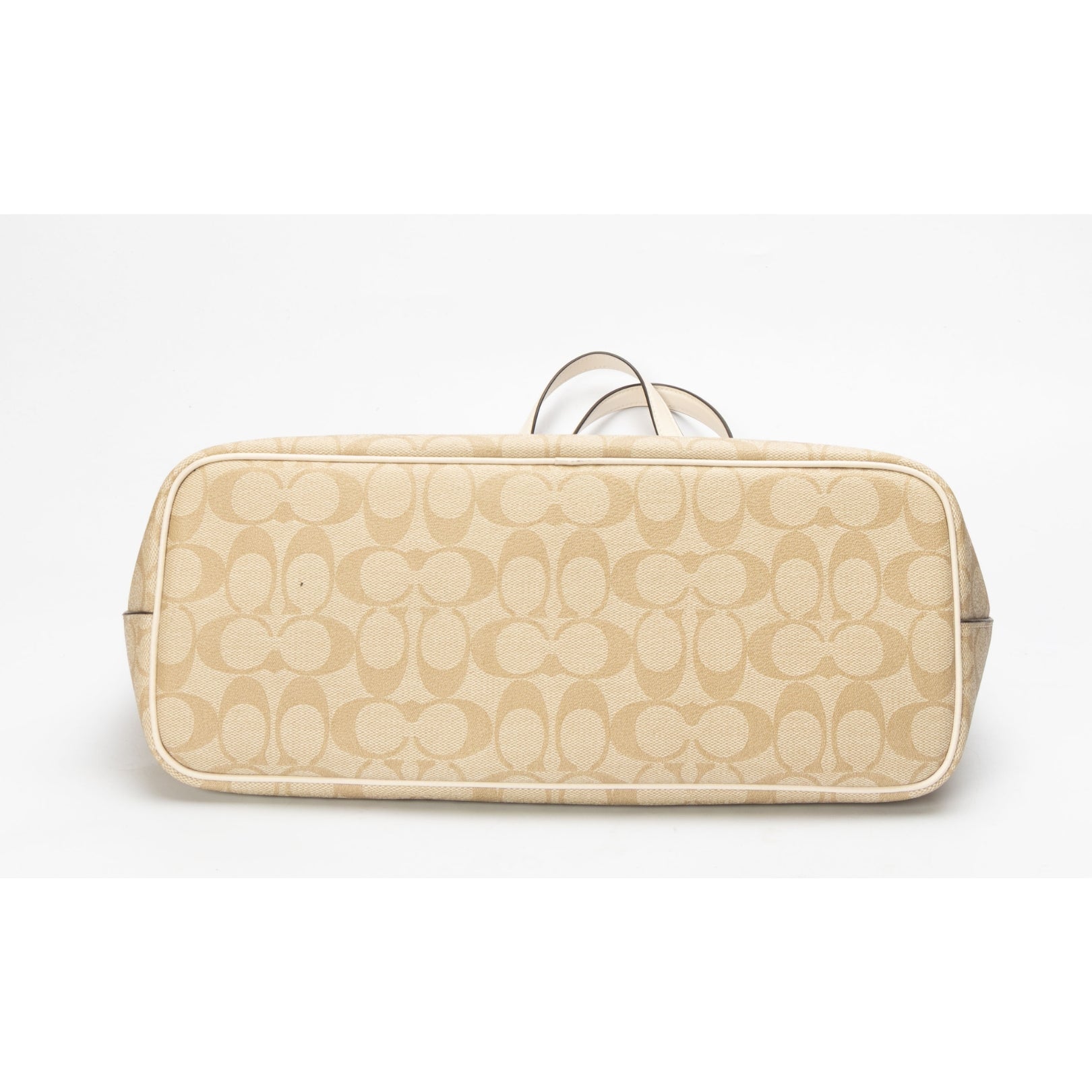 Coach Gallery  Beige Medium Tote Bag