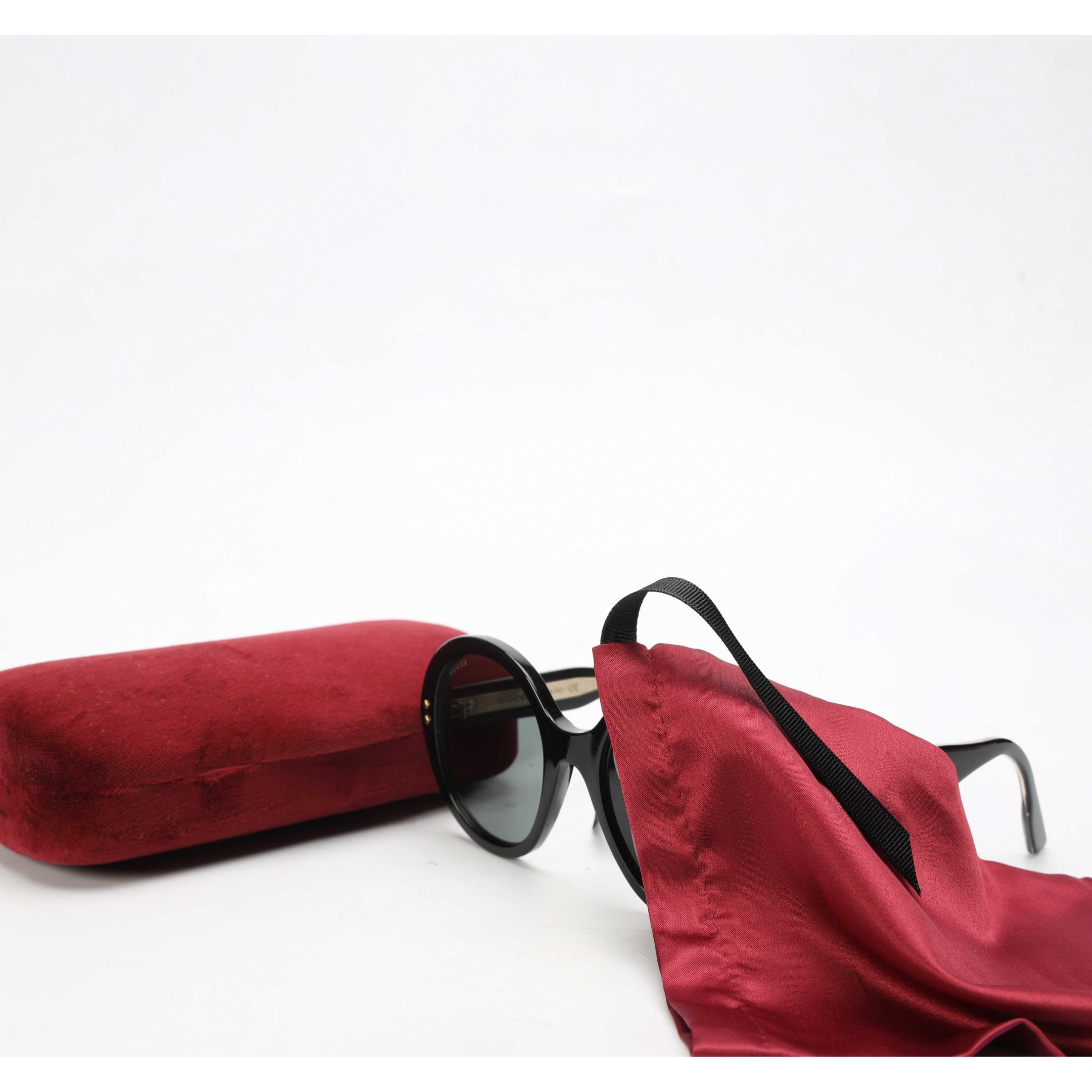 Gucci Black Acetate Round Sunglasses