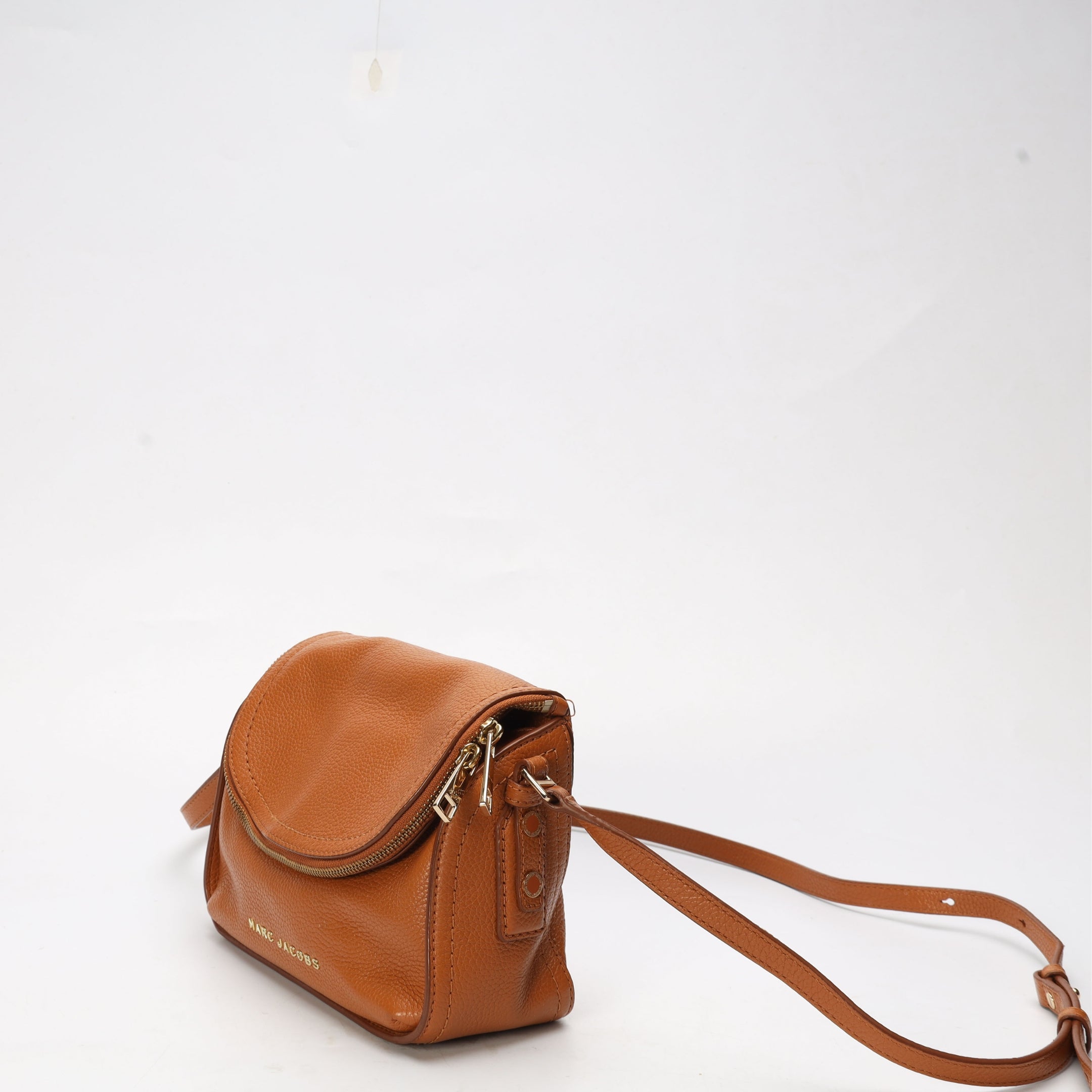 Marc Jacobs The Groove Tan Messenger Bag