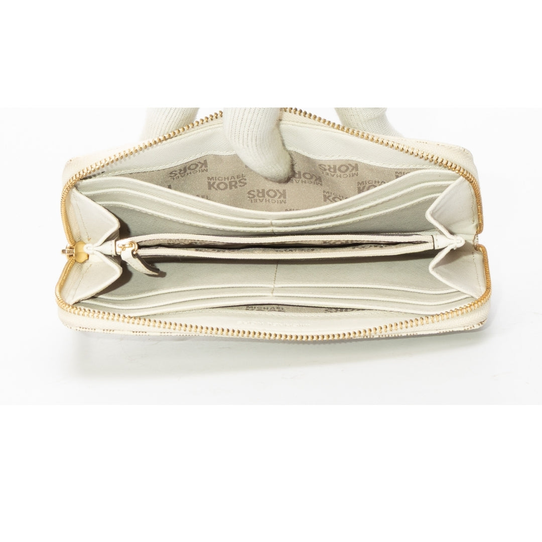 Michael Kors Vanilla Jet Set Large Wristlet Wallet