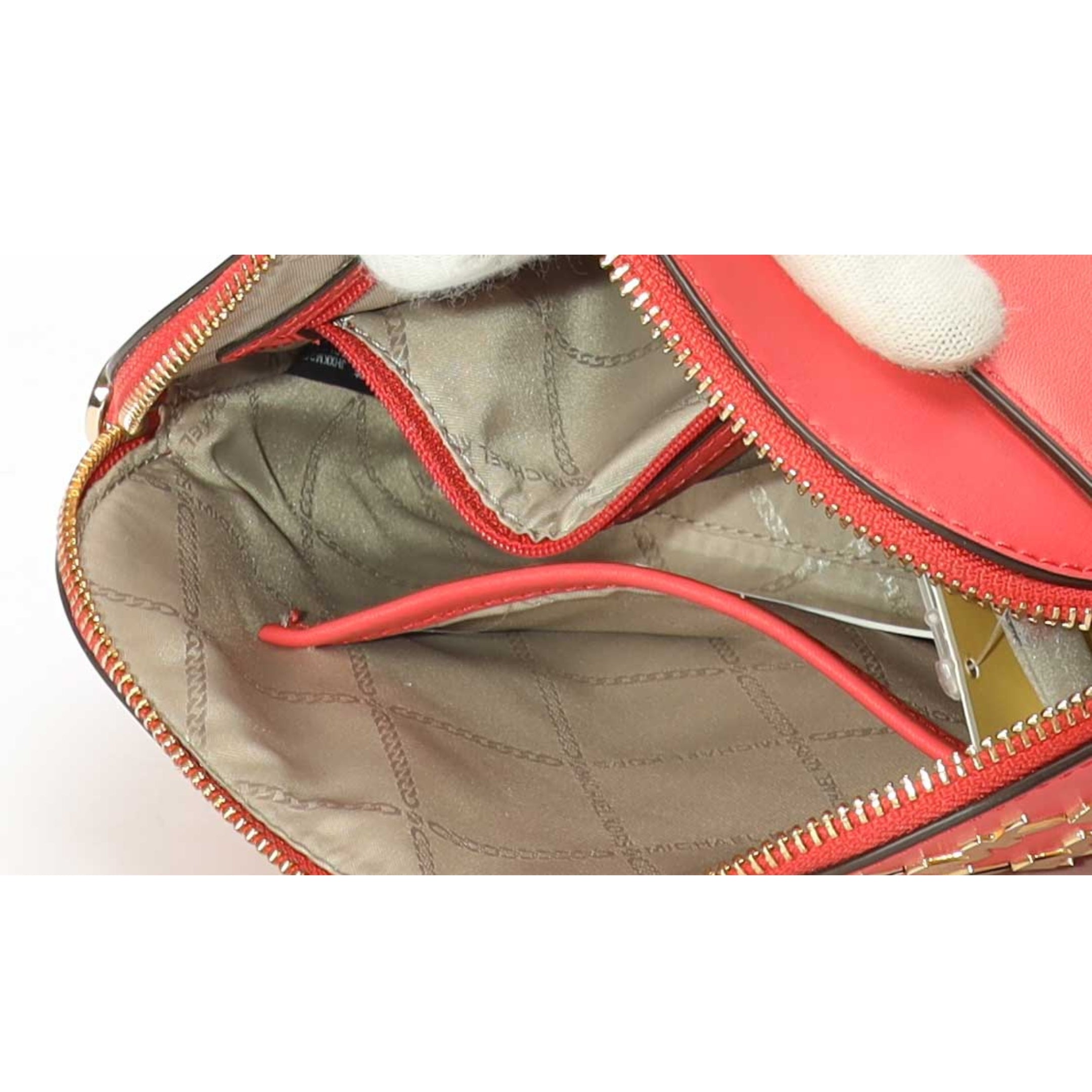 Michael Kors Jet Set Charm Dome Crossbody Bag
