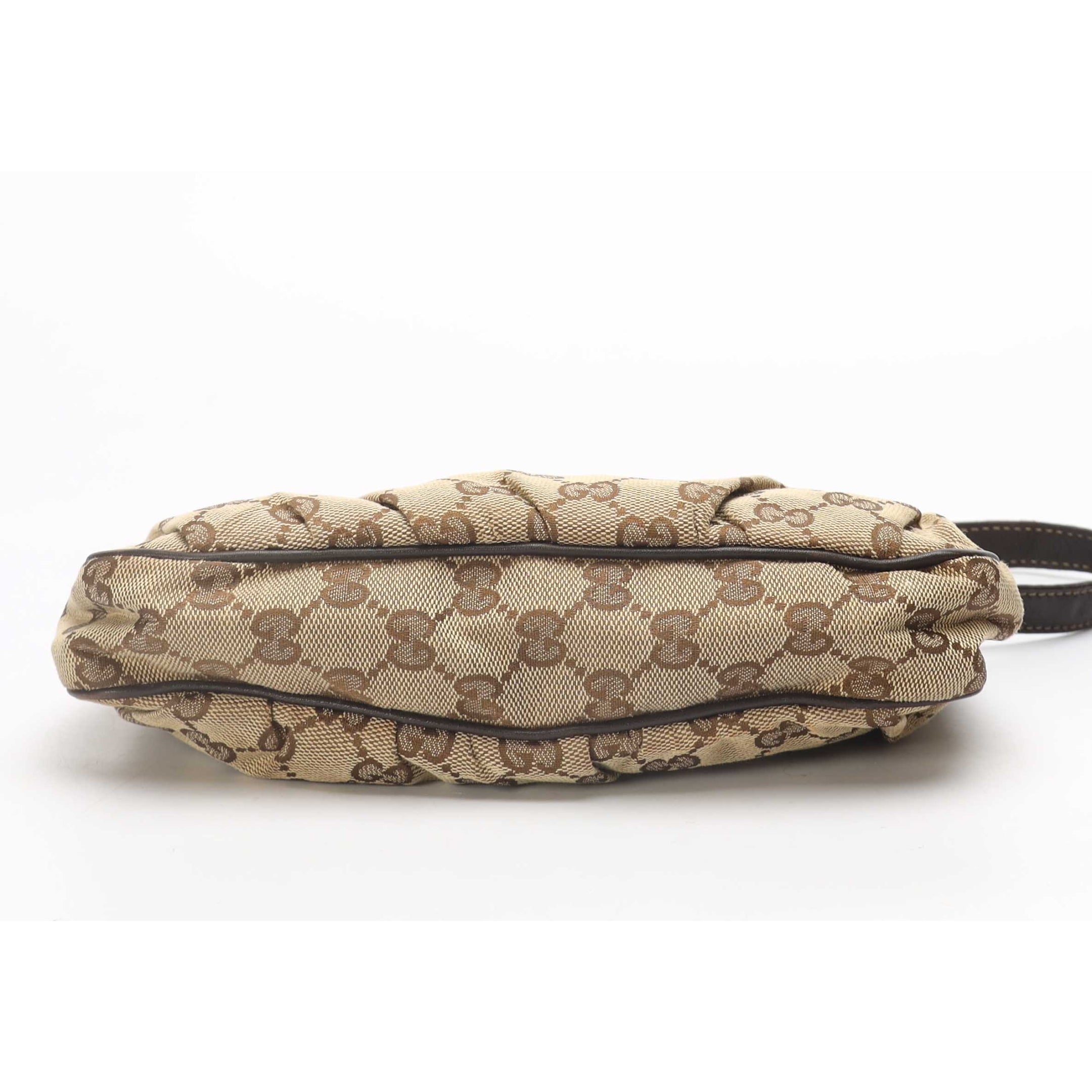 Gucci GG Canvas Lovely Heart Pochette