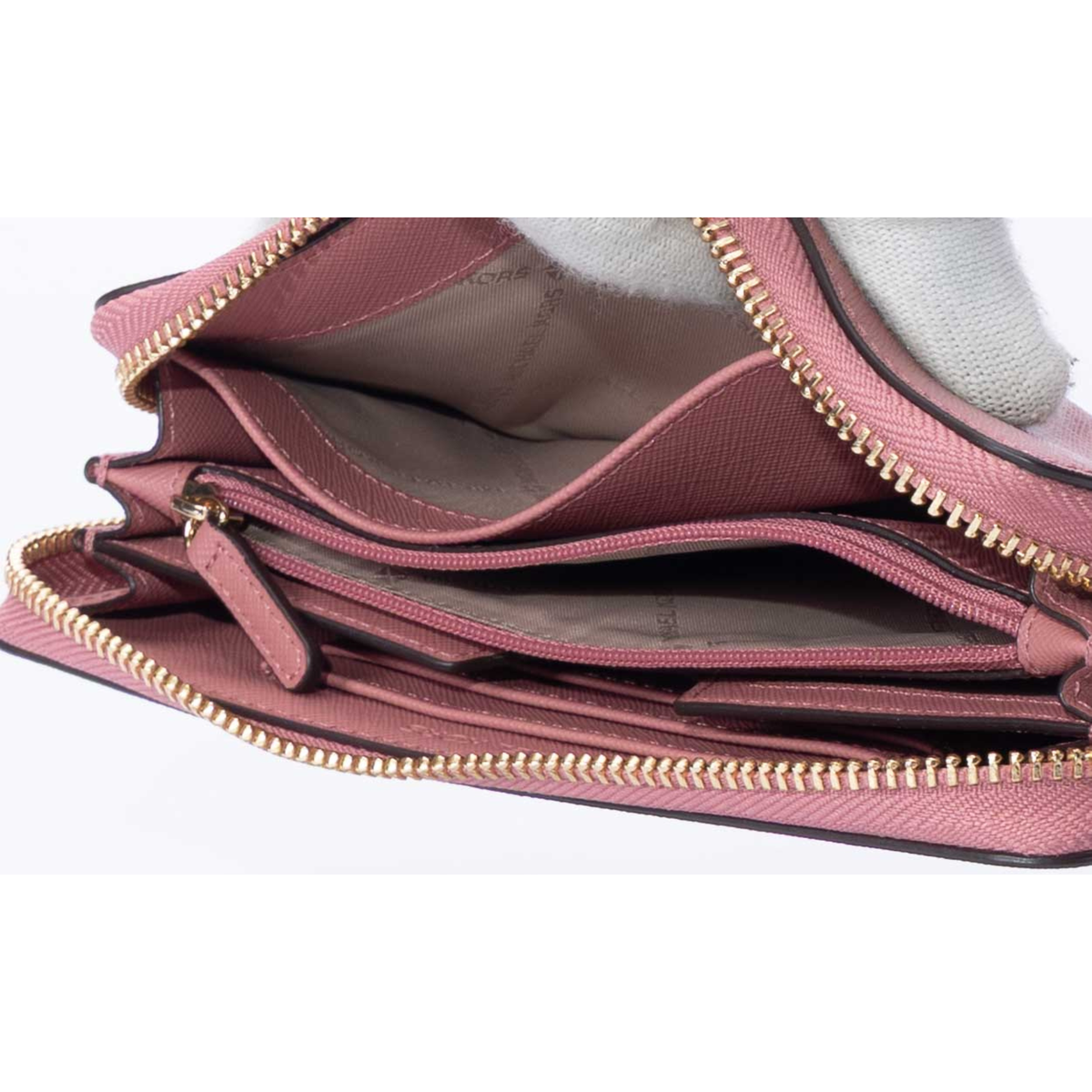 Michael Kors Jet Set Travel Pink Wallet