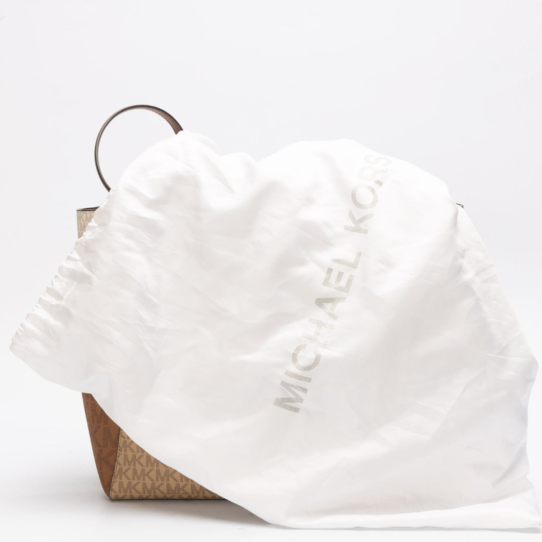 Michael Kors Voyager Tote Bag