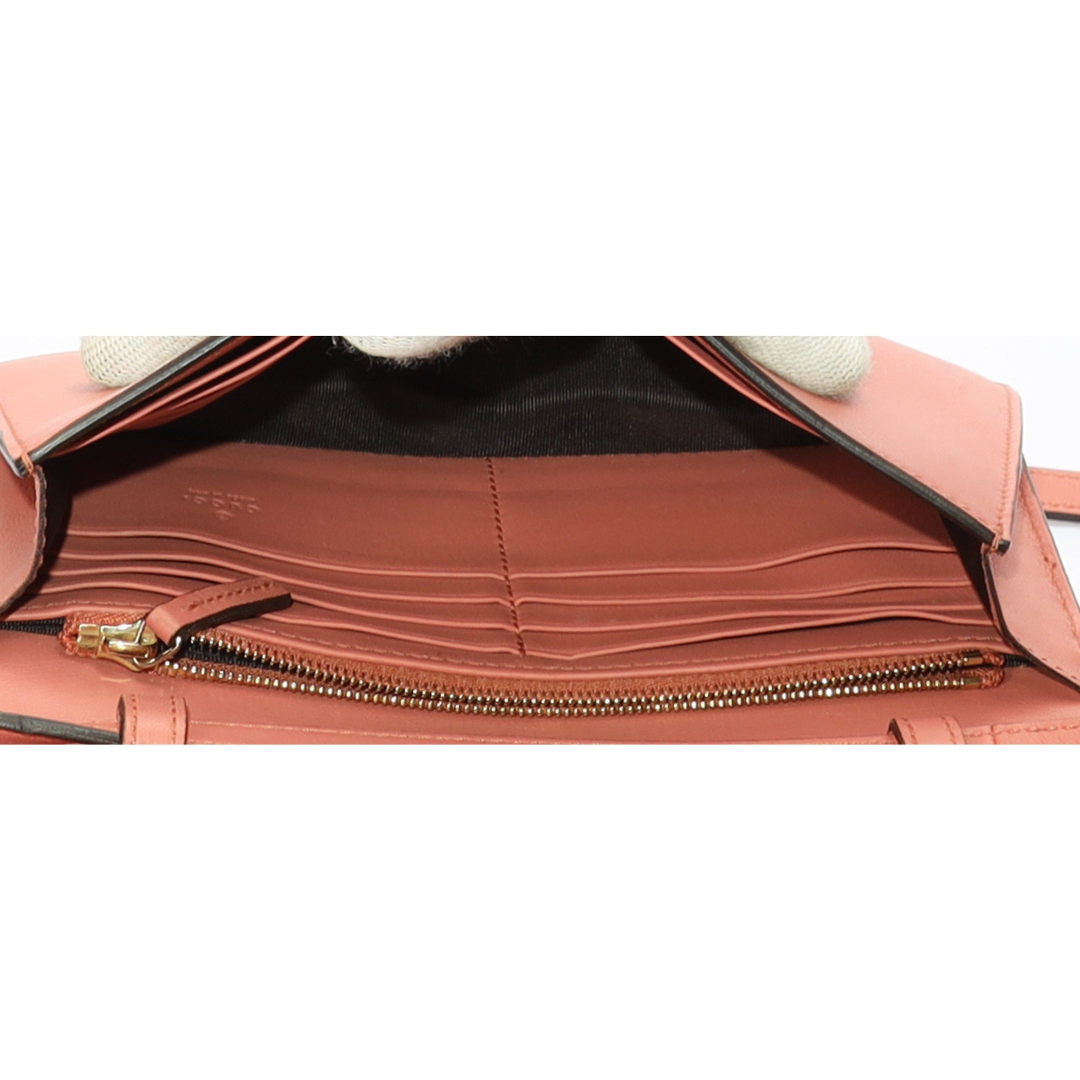 Gucci Interlocking GG Pink Flap Wallet On Strap