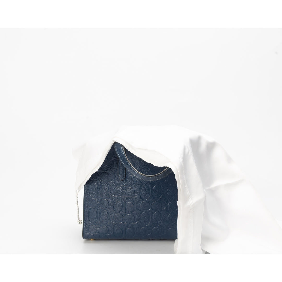 Coach Carter Carryall 28 Medium Tote Bag