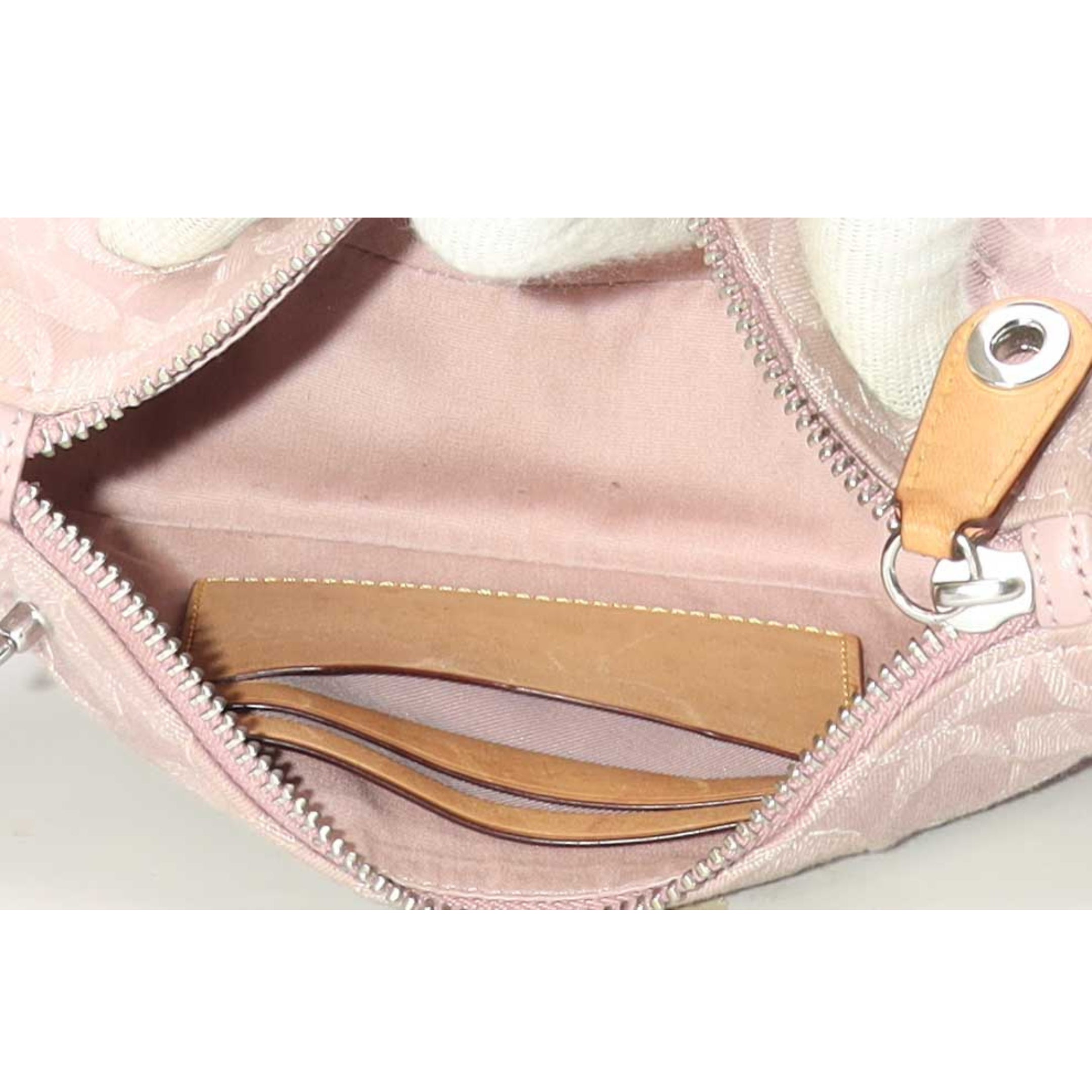 Coach Swinger 20 Medium Pochette Bag