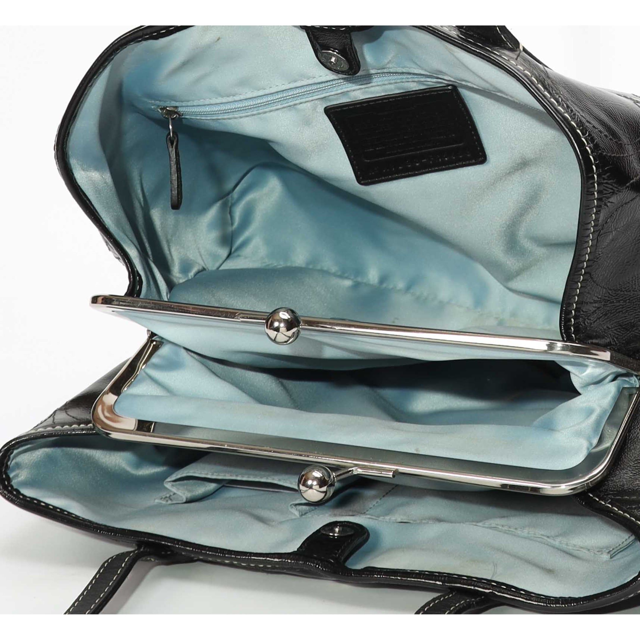 Coach Black Kiss lock Shoulder Bag