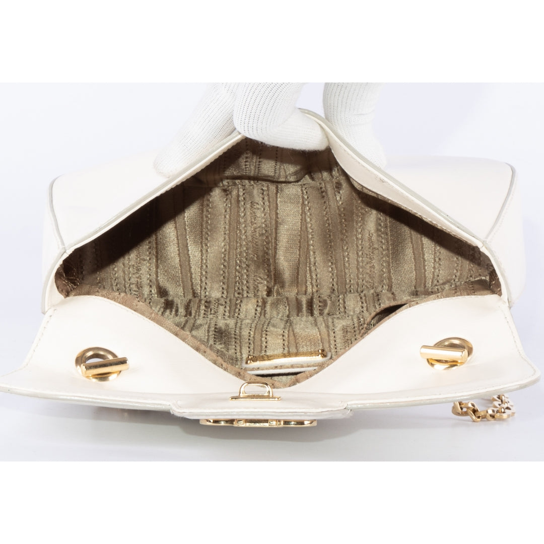 Salvatore Ferragamo Cream Saffiano Leather Rory Shoulder Bag