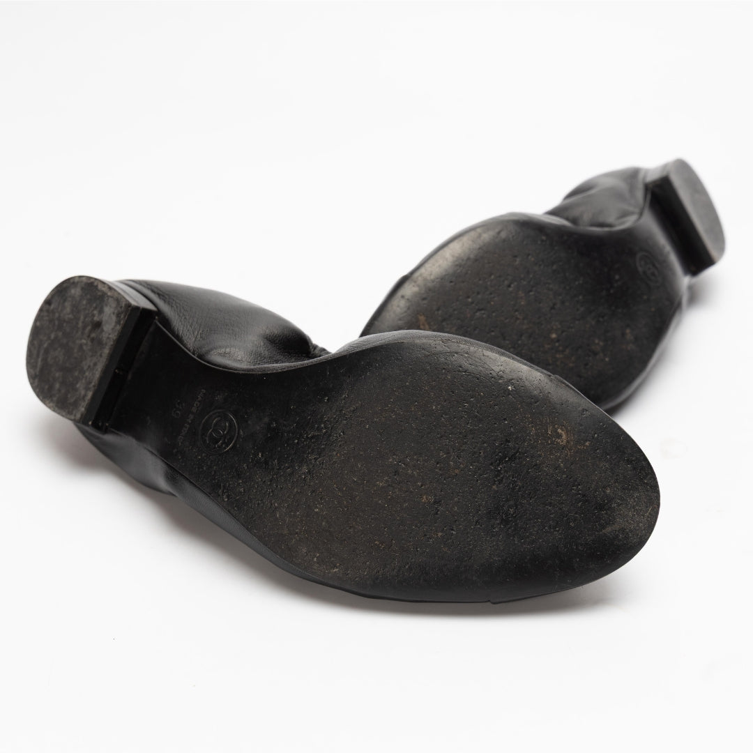 Chanel Black Leather Camellia Ballet Flats