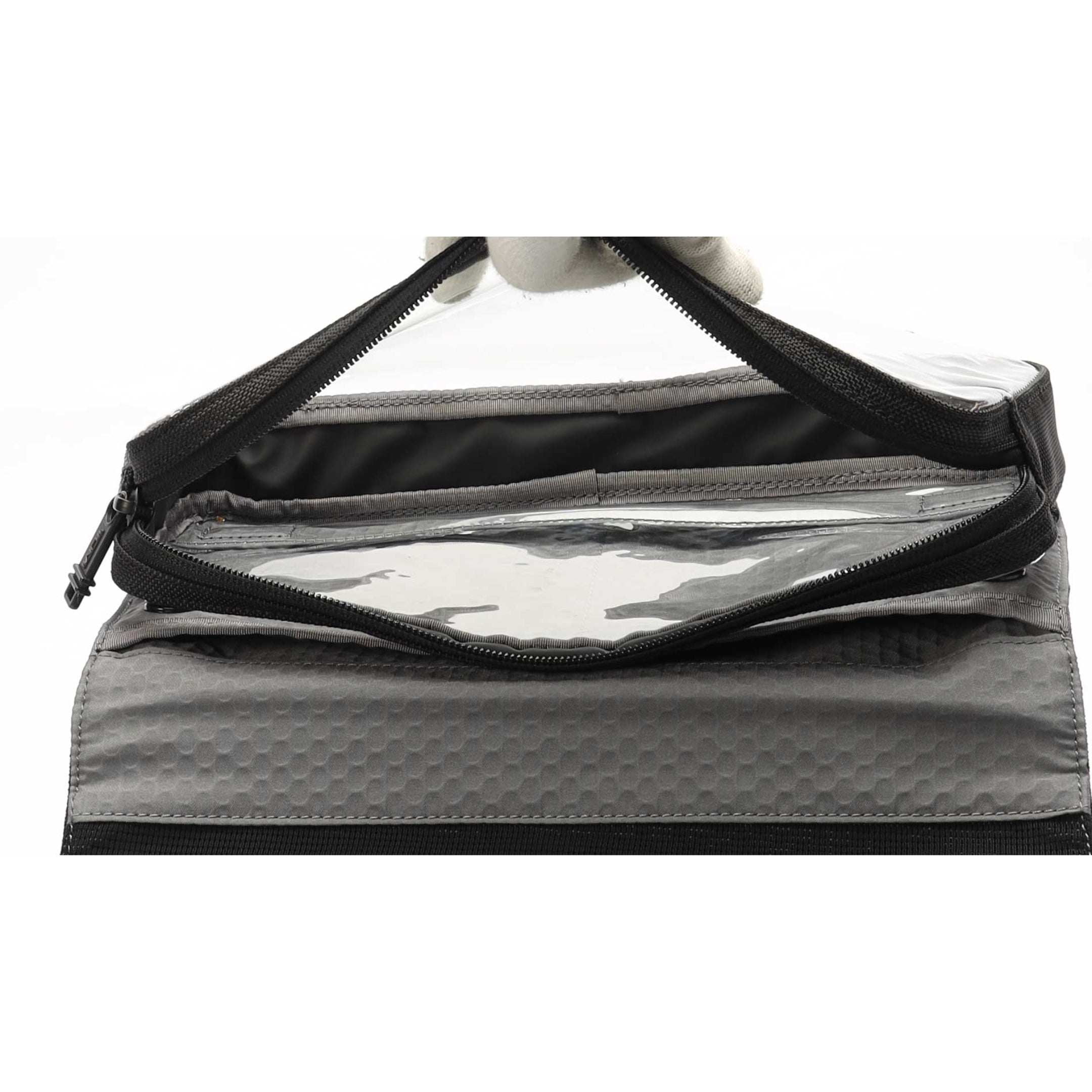 Tumi Hanging Travel Kit