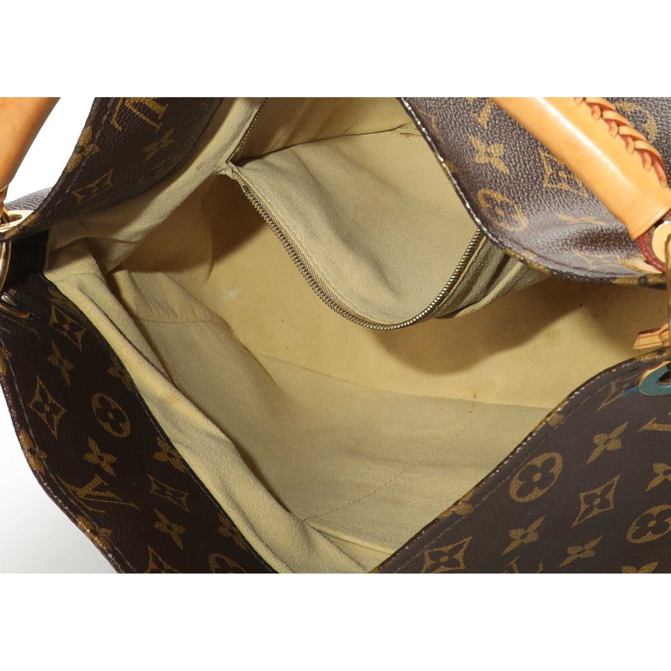 Louis Vuitton Monogram Canvas Artsy Bag
