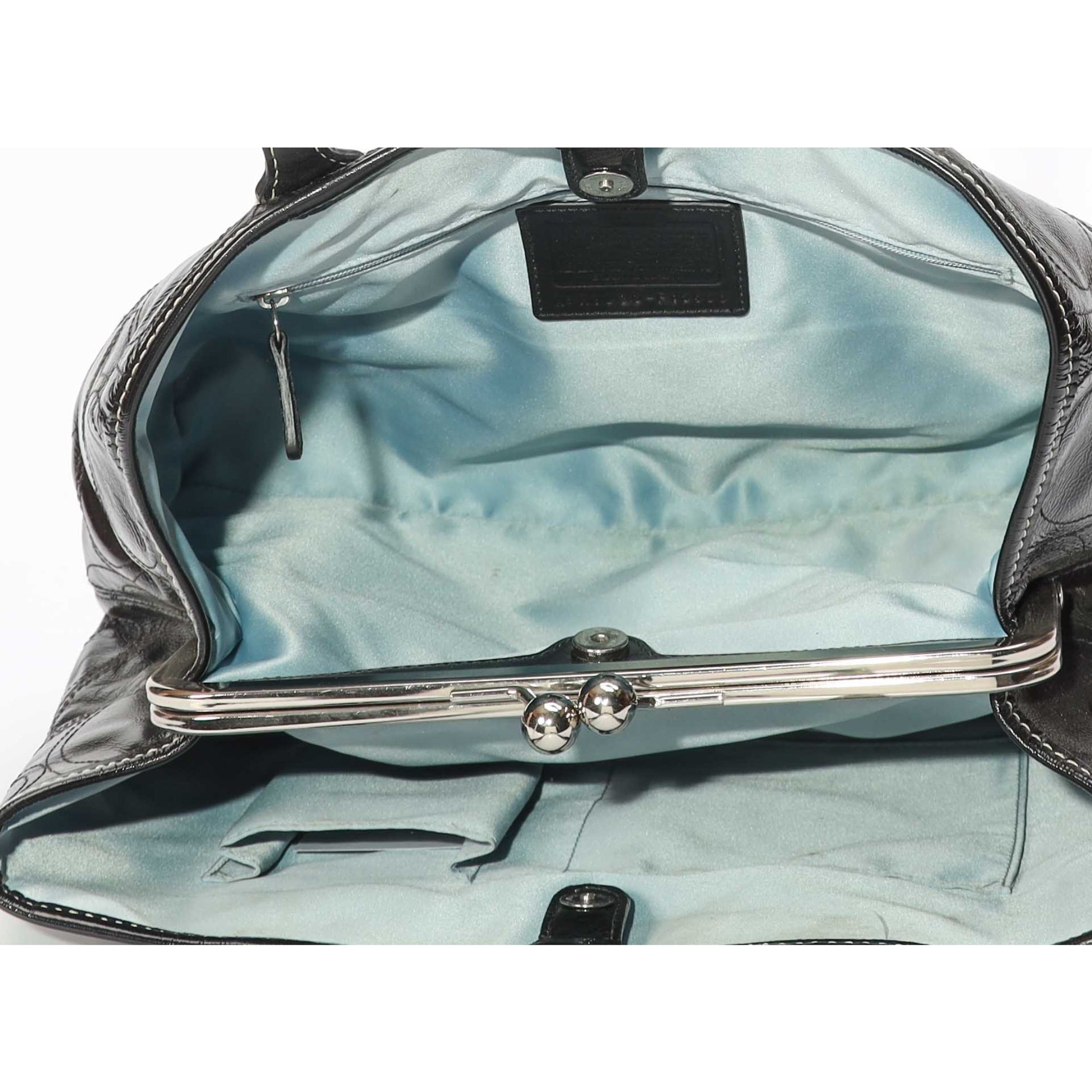Coach Black Kiss lock Shoulder Bag