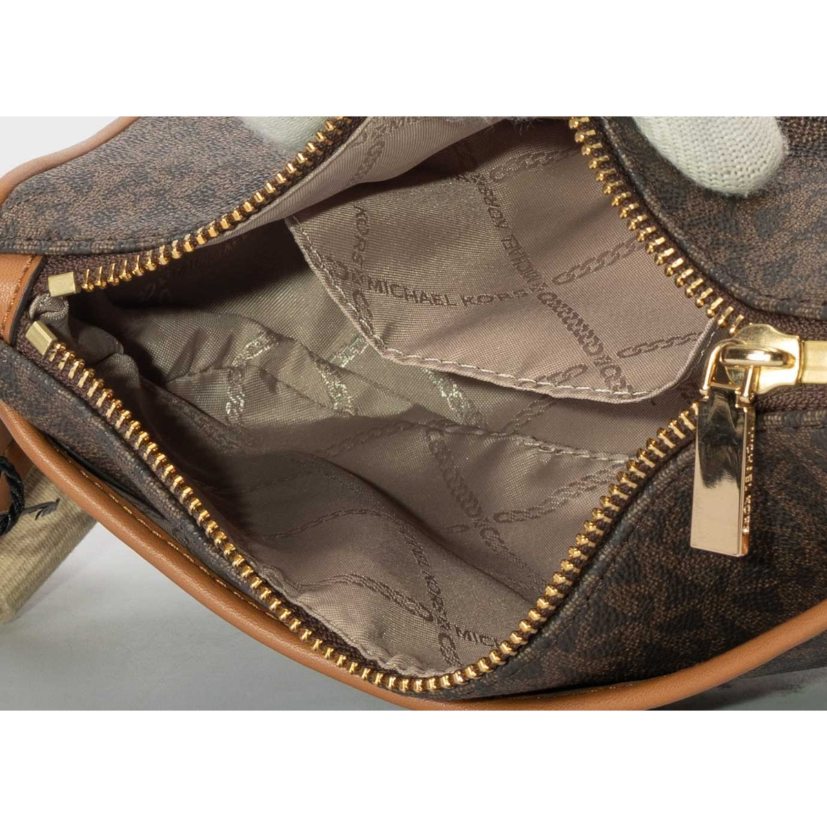 Michael Kors Jet Set Signature Logo Crossbody Bag