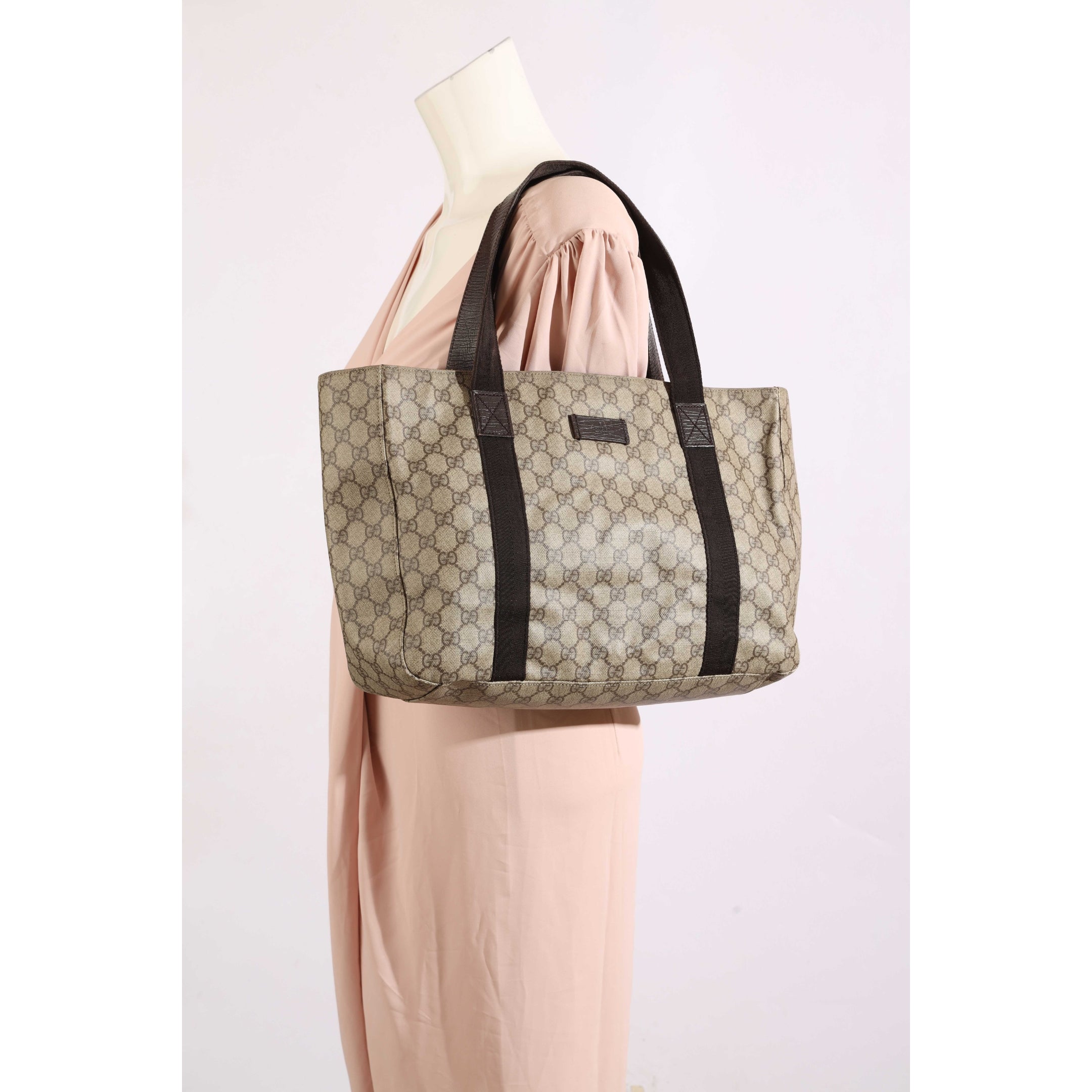 Gucci GG Supreme Canvas Tote
