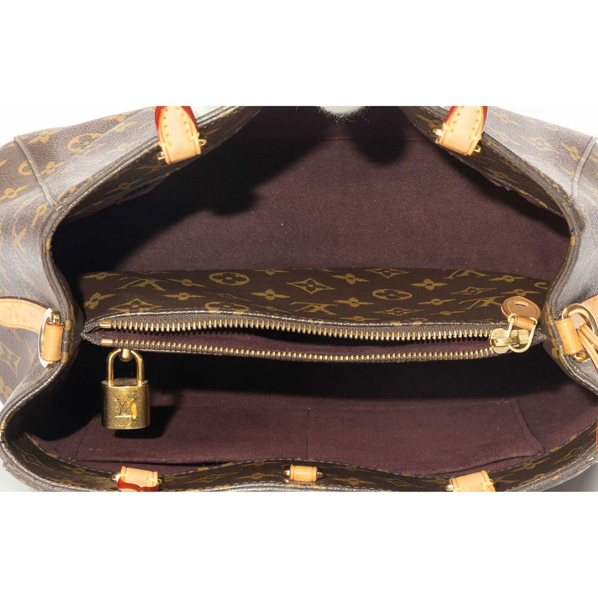 Louis Vuitton Montaigne Satchel
