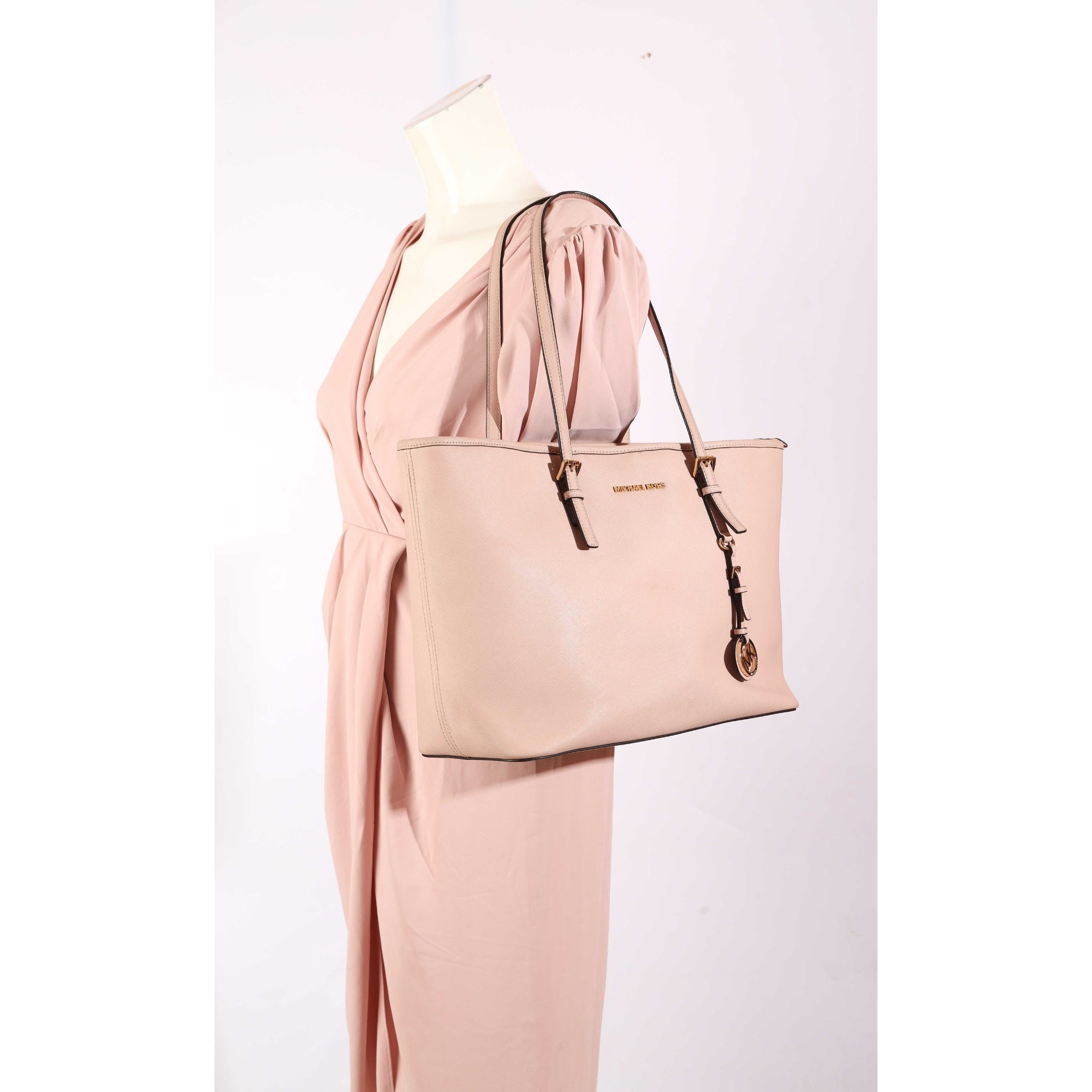 Michael Kors Quinn Jet Set Tote