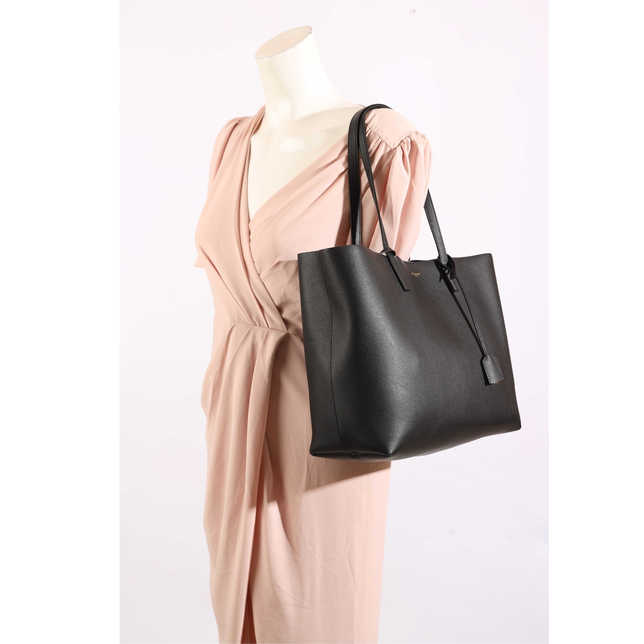 Yves Saint Laurent Shopping Black Tote