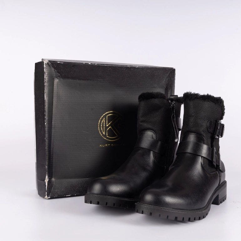 KG Kurt Geiger Snug Ankle Boots
