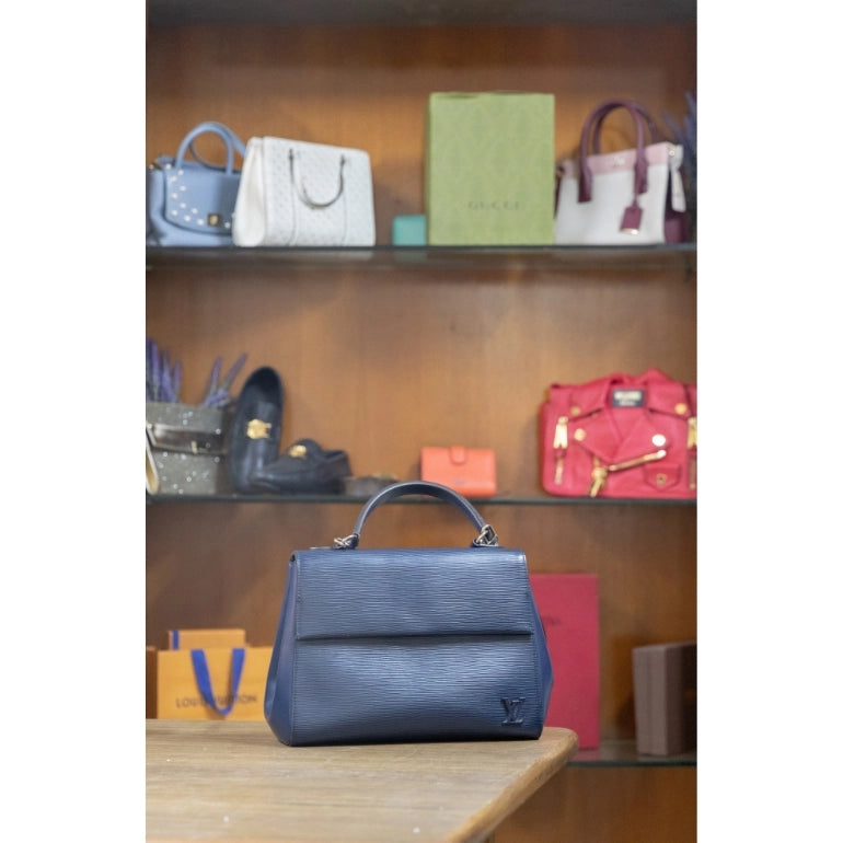 Louis Vuitton Epi Leather Cluny MM Bag