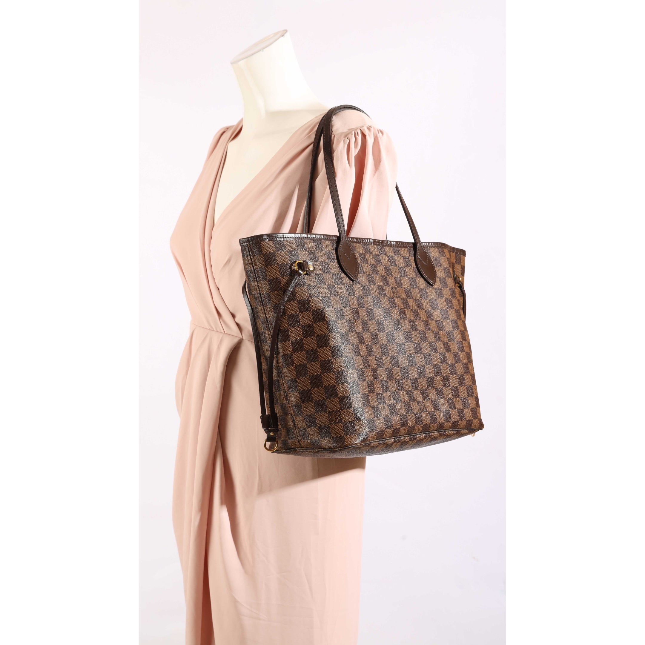 Louis Vuitton Damier Canvas Neverfull Bag