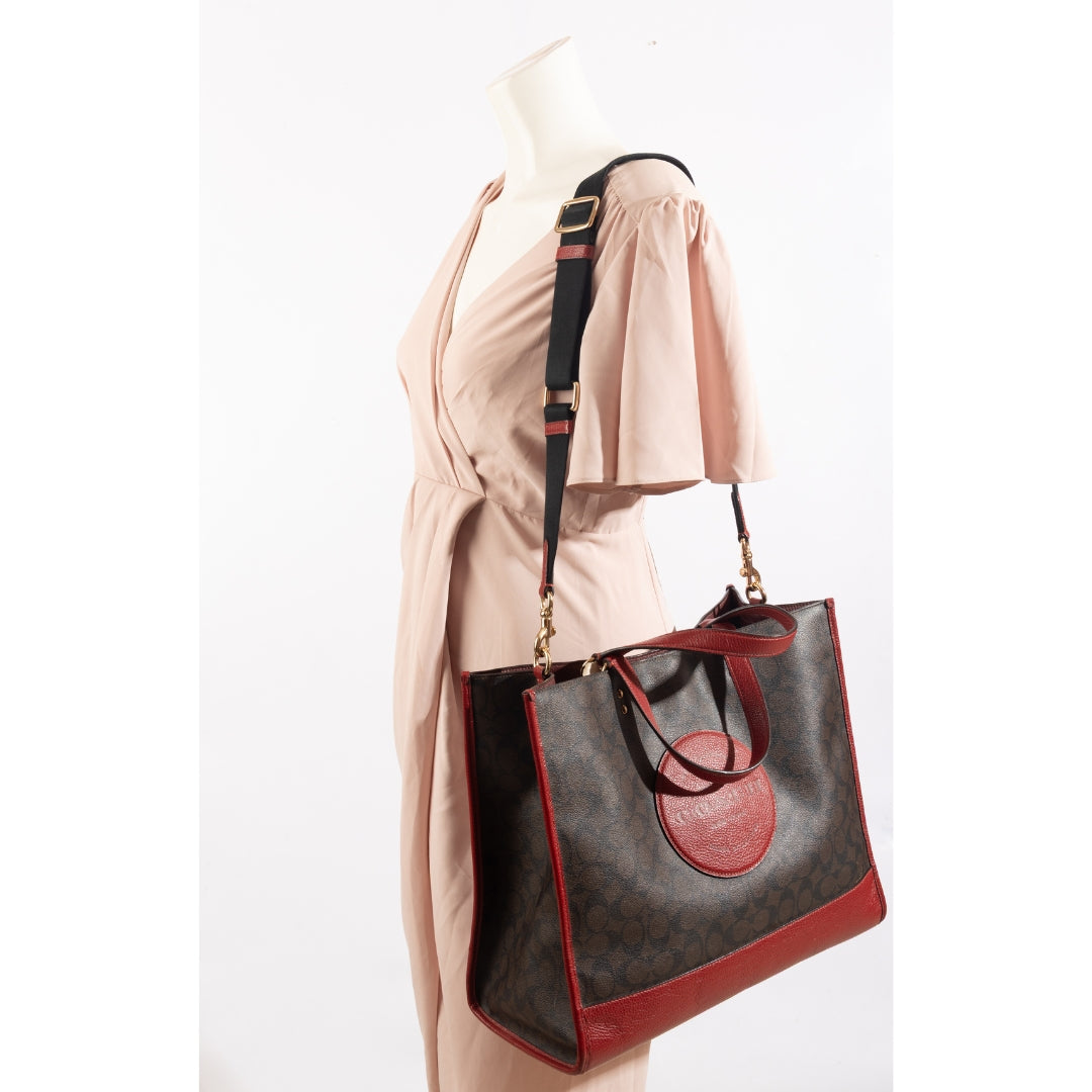 Coach Dempsey Coach Patch Tote Bag 40