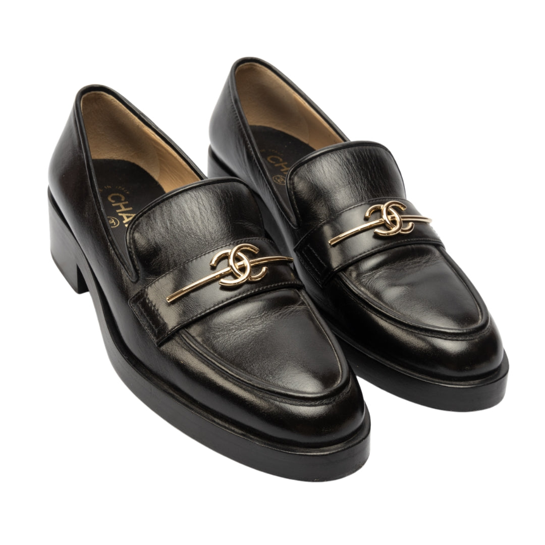 Chanel Cruise 2023 Black Leather CC Loafers