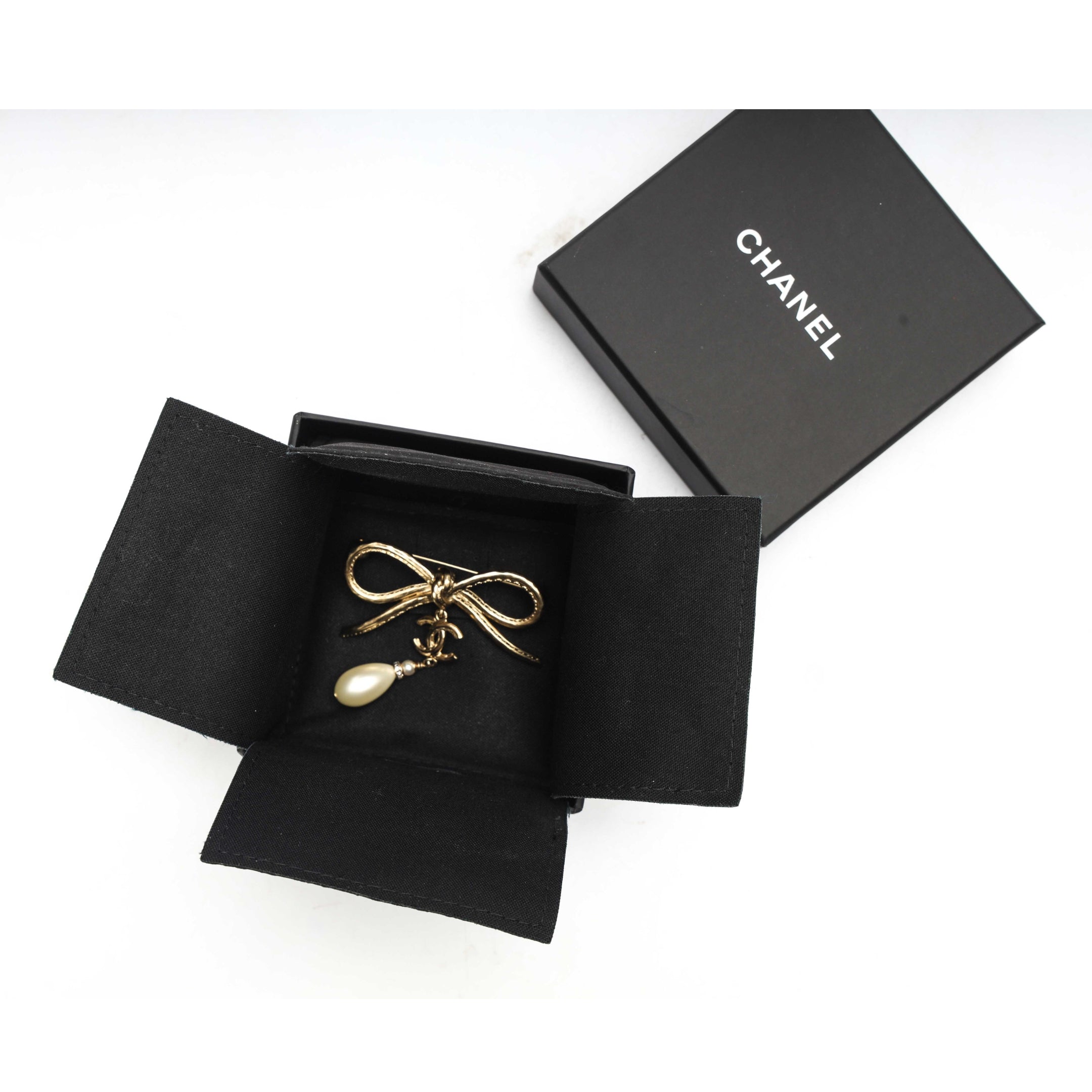 Chanel Bow Pearl Brooch