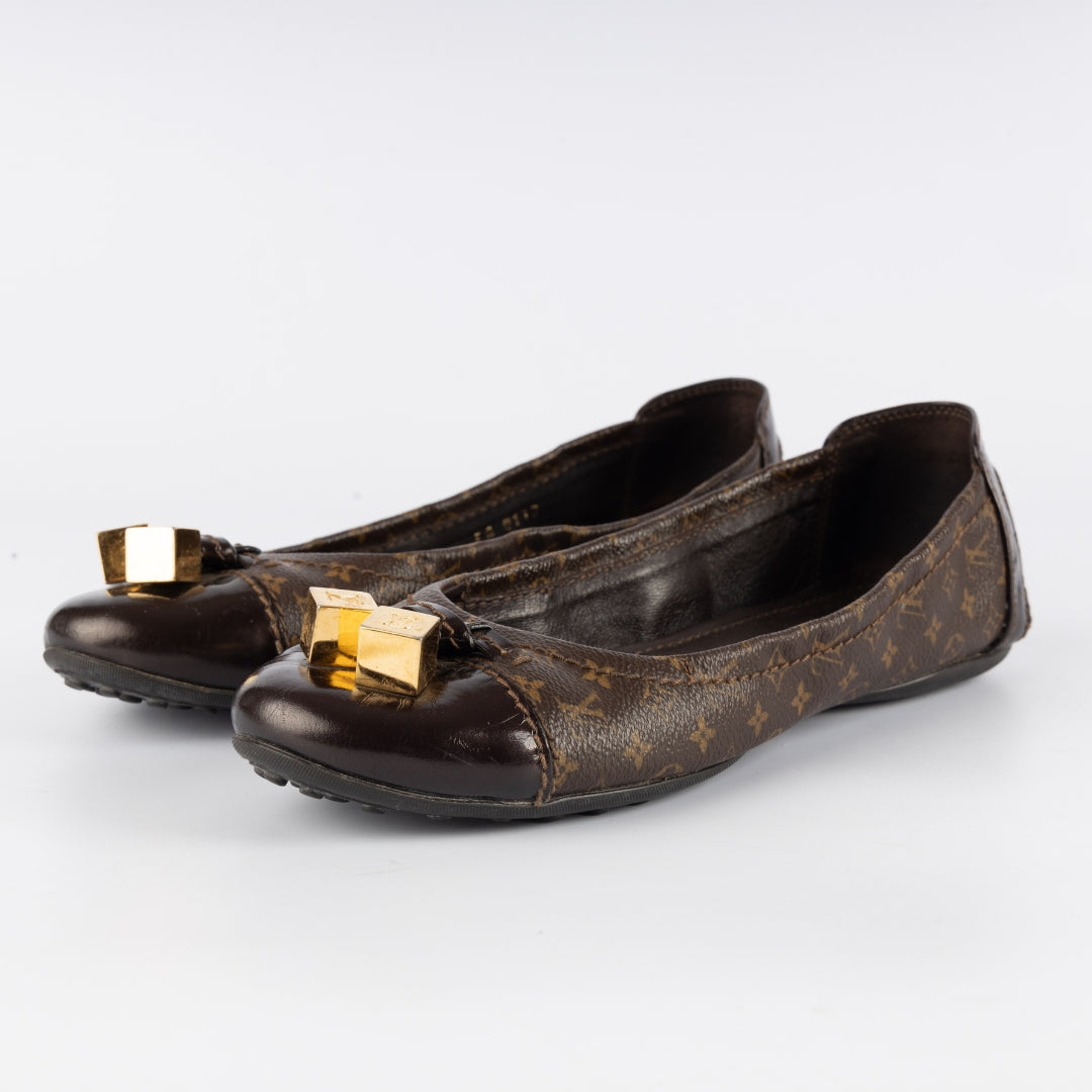 Louis Vuitton Brown Monogram Canvas and Patent Lovely Scrunch Ballet Flats