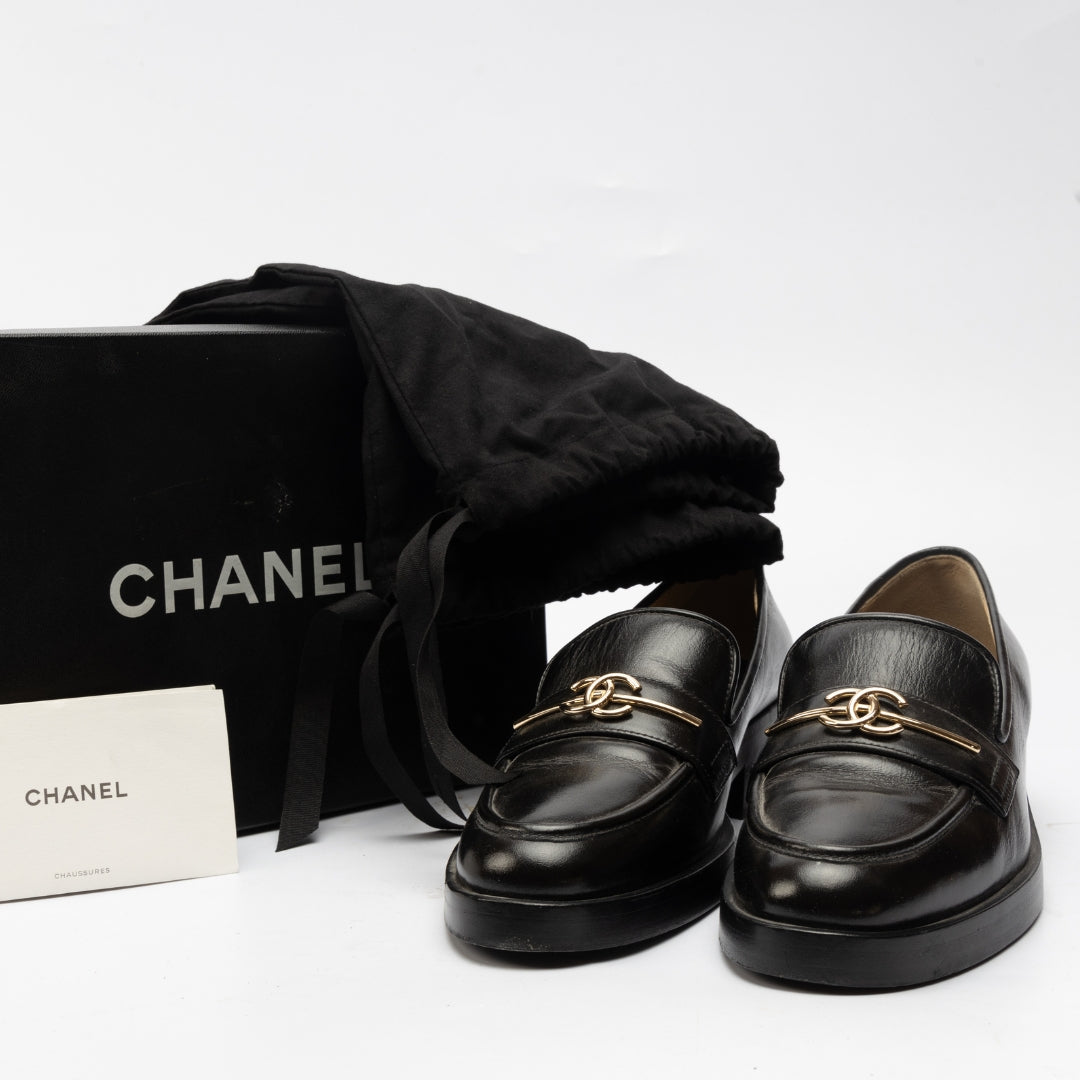 Chanel Cruise 2023 Black Leather CC Loafers