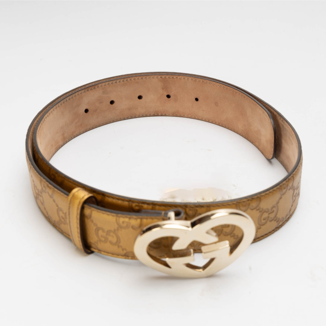 Gucci GG Canvas Lovely Heart Buckle Belt