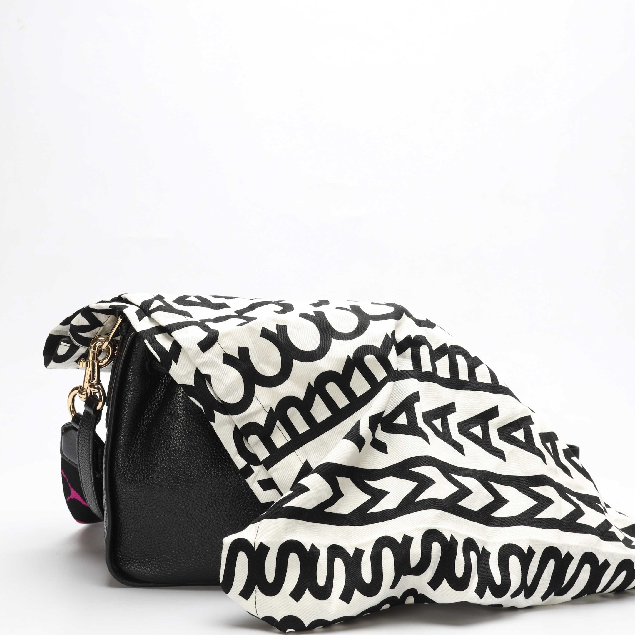 Marc Jacobs The Groove Black Bucket Crossbody Bag