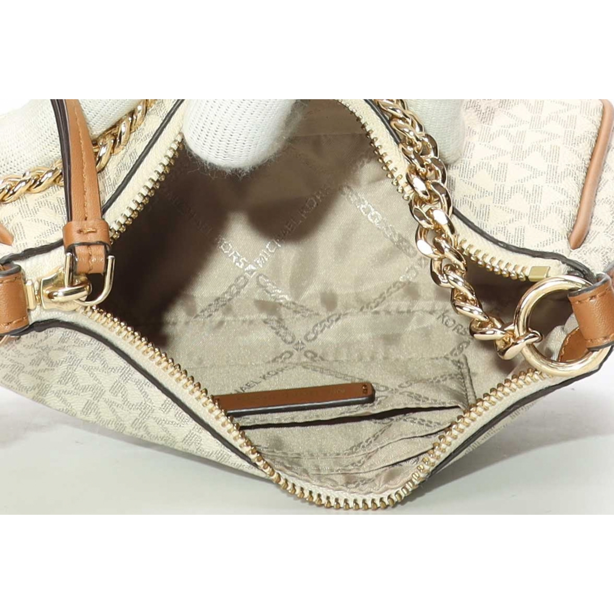 Michael Kors Jet Set Charm Logo Shoulder Bag