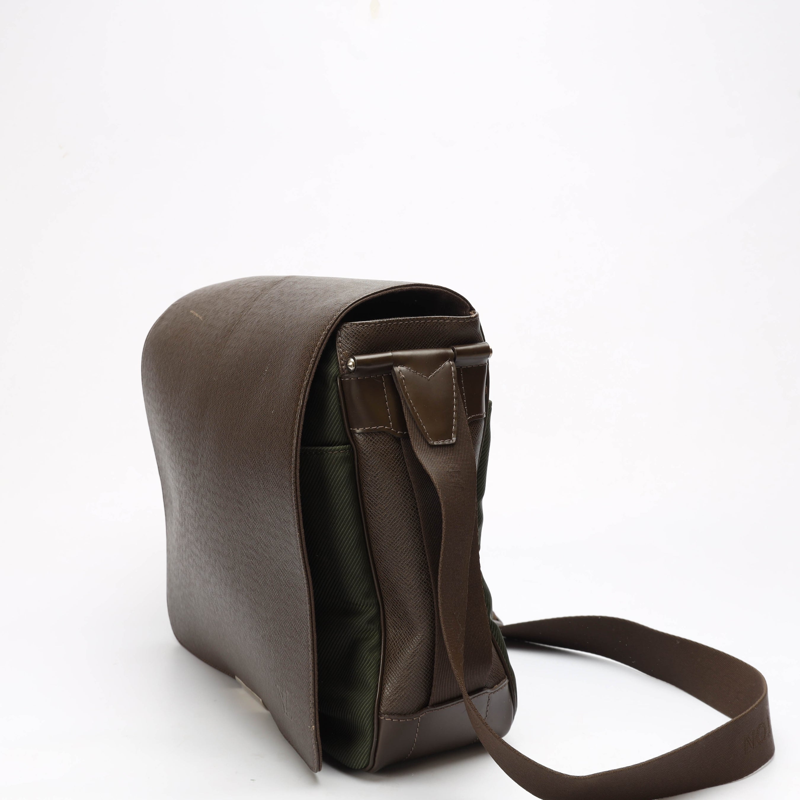 Louis Vuitton Grizzli Taiga Roman Messenger Bag