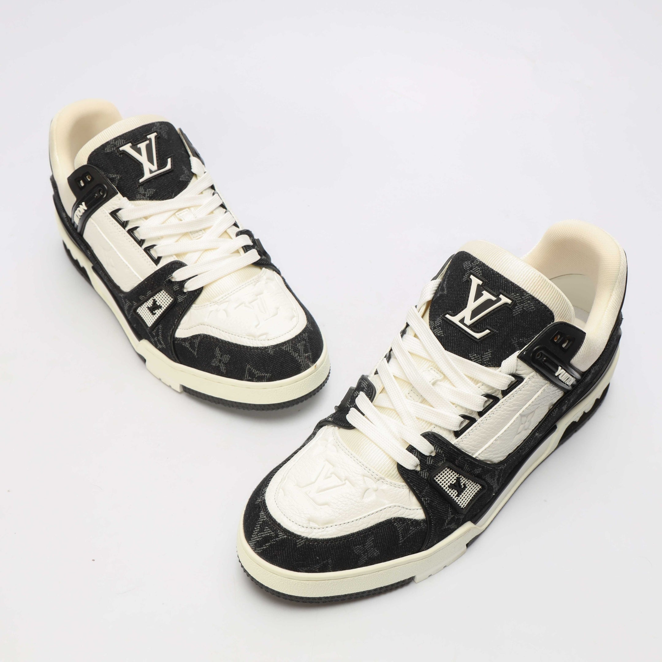 Louis Vuitton Logo Trainer Sneakers