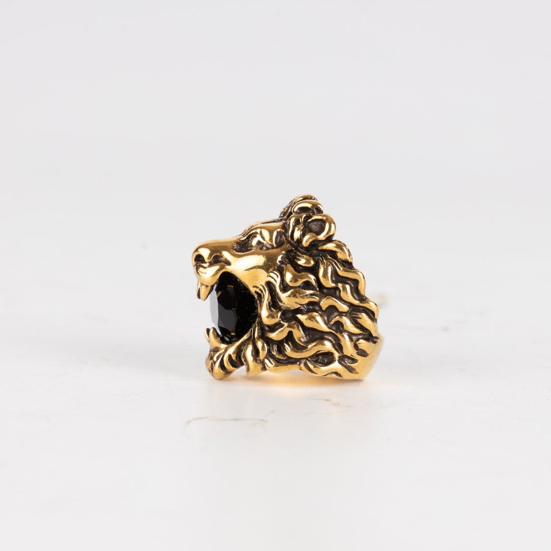 Gucci Lion Head Motif Crystal Ring