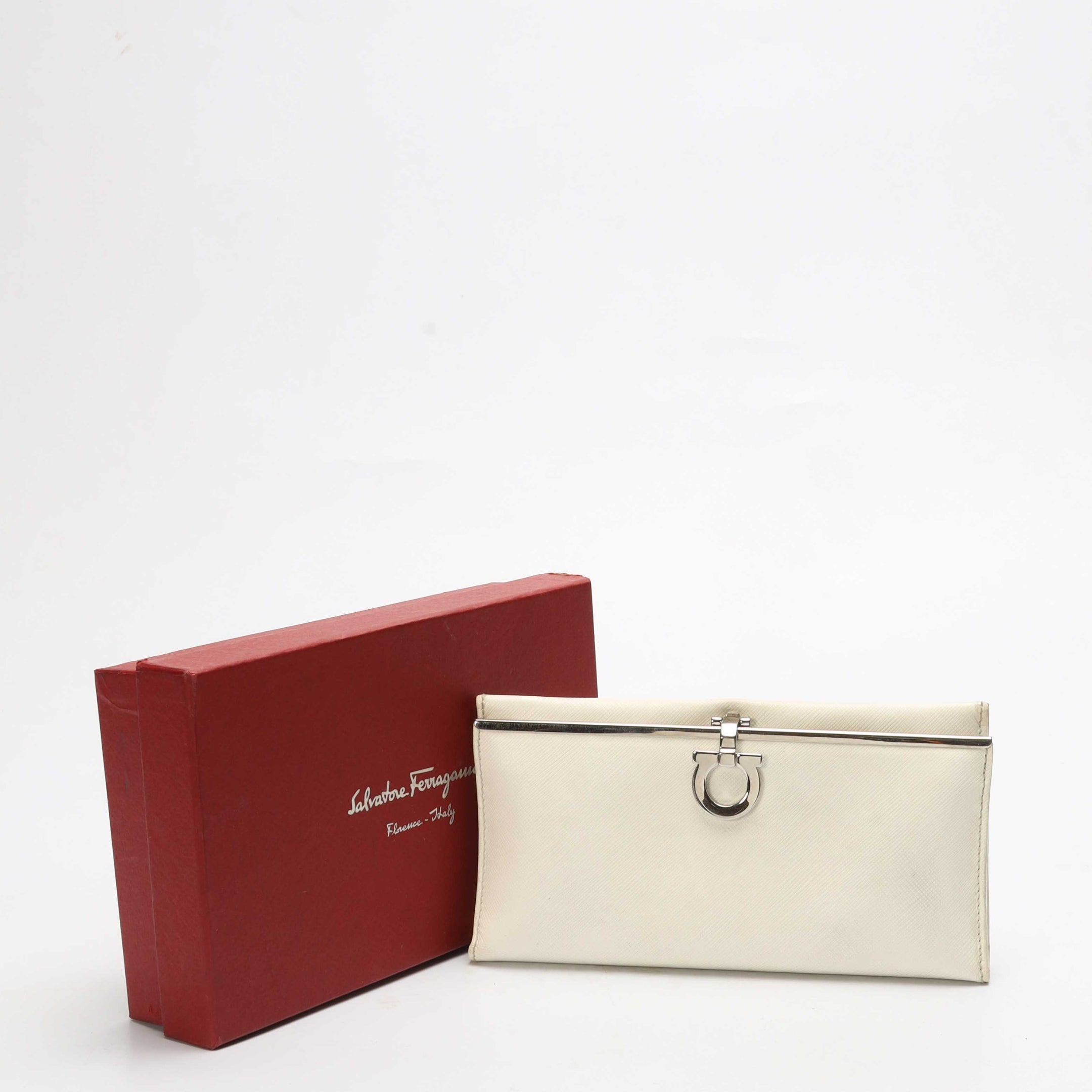 Salvatore Ferragamo White Gancini Vitello Continental Wallet