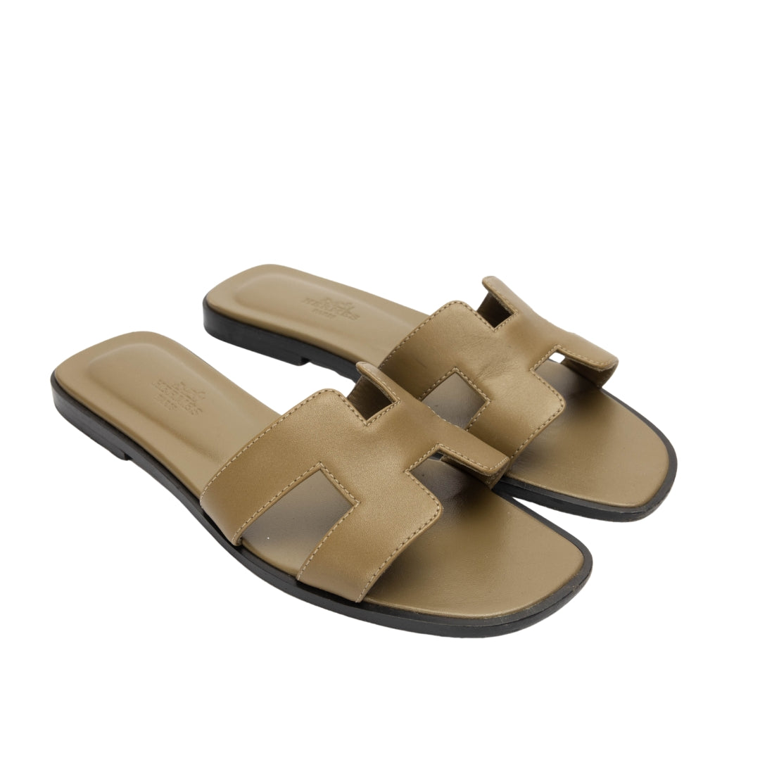 Hermes Oran Flat Sandals
