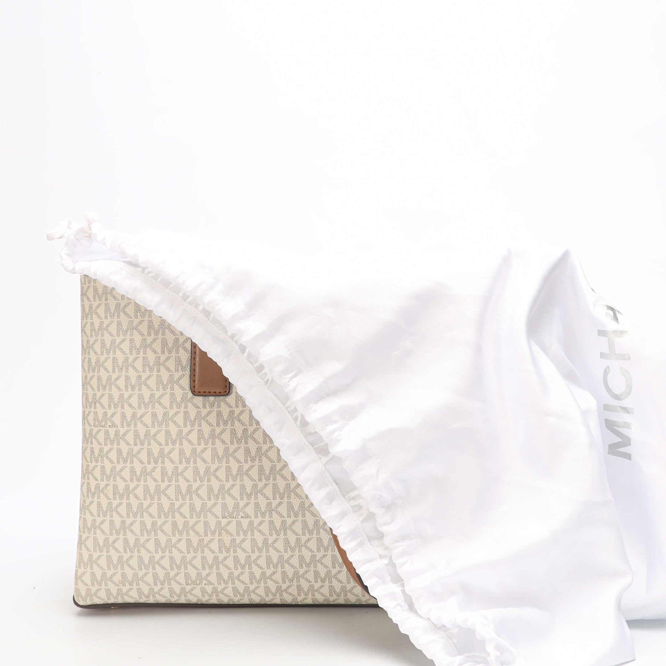 Michael Kors Ruthie Vanilla Logo Tote