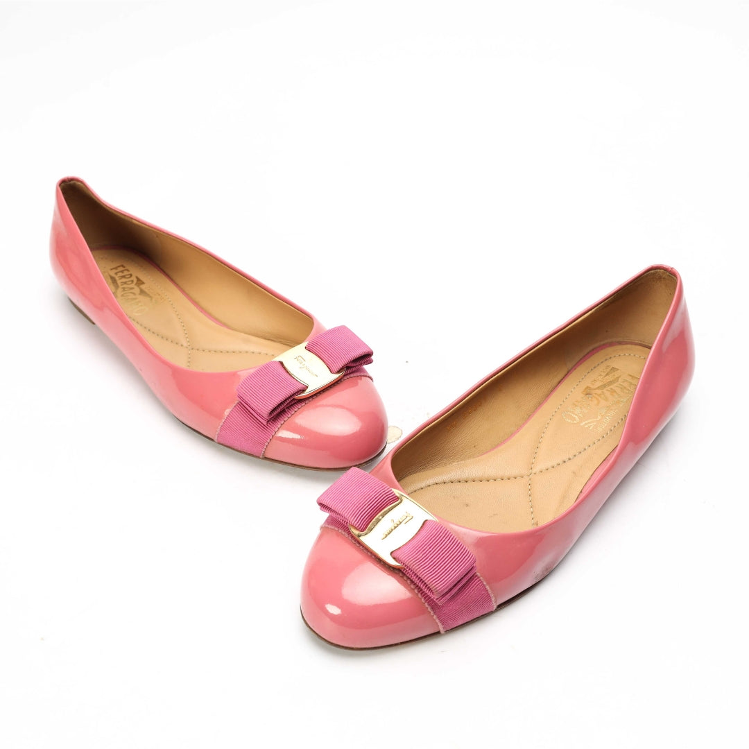 Salvatore Ferragamo Vara Bow Pink Flats